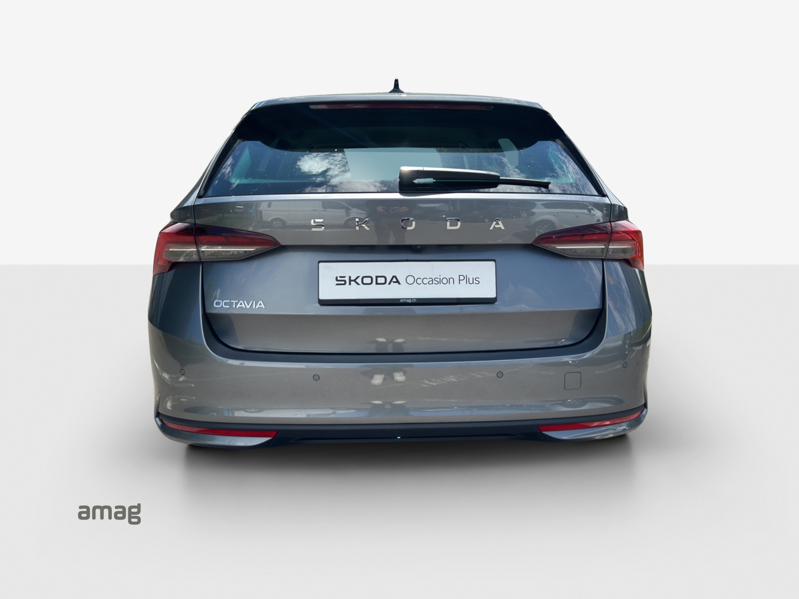 SKODA Octavia Combi 1.5 TSI mHEV DSG Dynamic-image-3