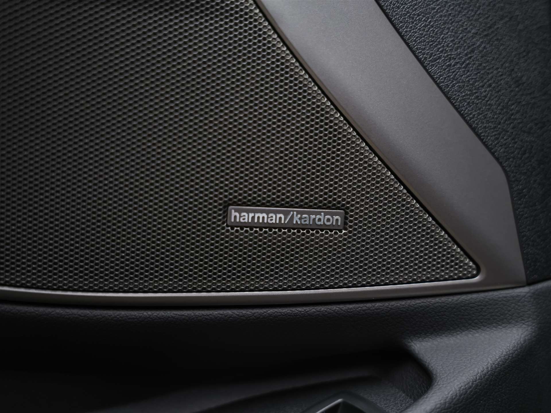 BMW M340i xDrive Steptronic M Sport Pro *Panorama*El. Sitze mit Memory*Harman/Kardon*-image-25