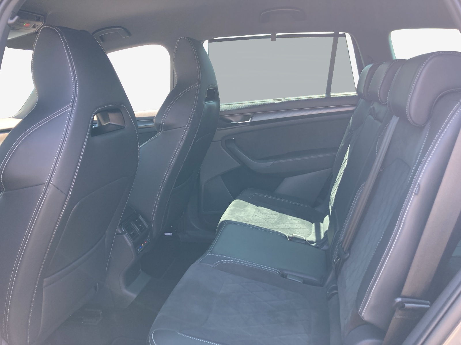 SKODA Kodiaq 2.0 TDI CR SportLine 4x4 DSG-image-11