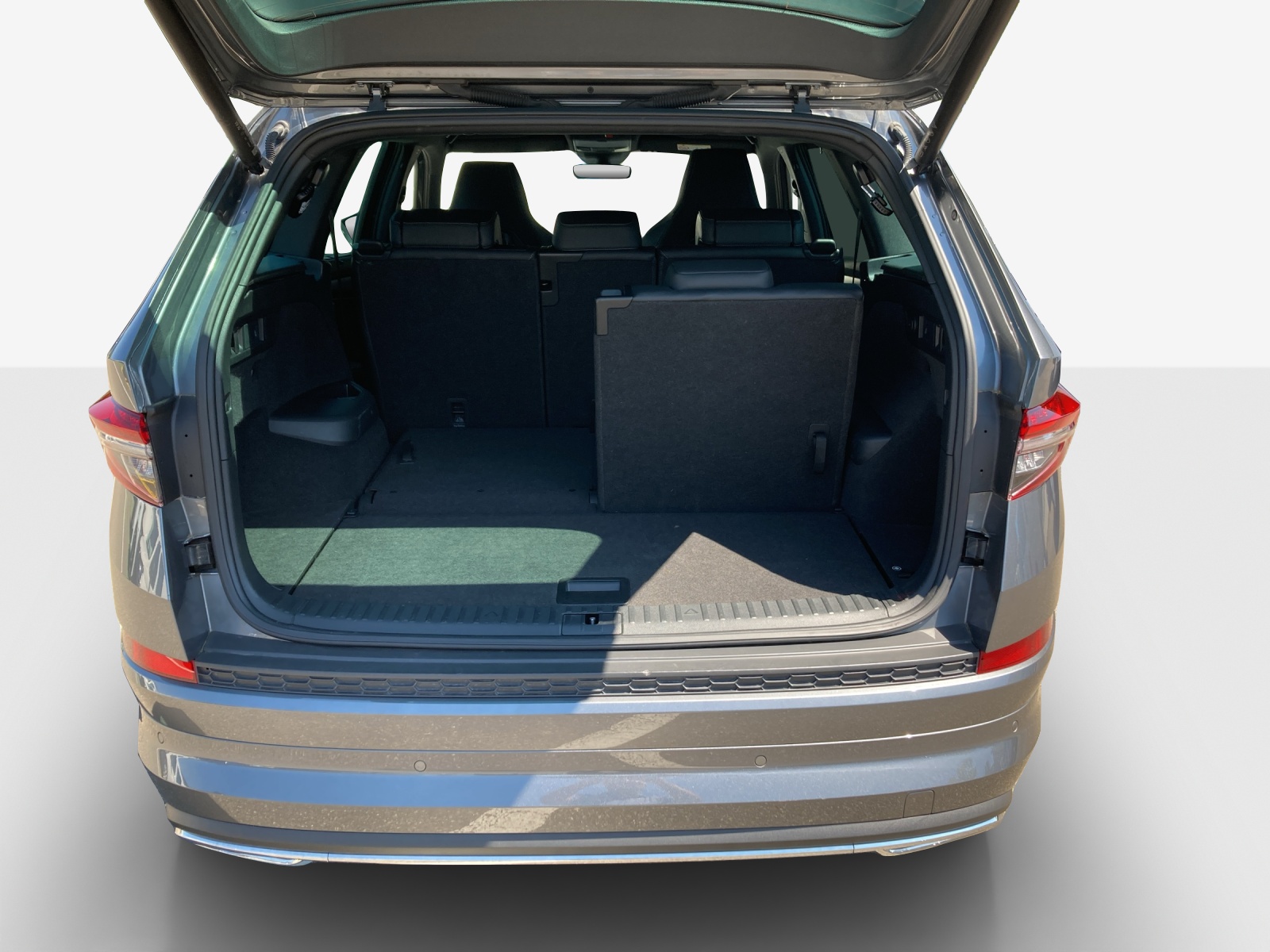 SKODA Kodiaq 2.0 TDI CR SportLine 4x4 DSG-image-12