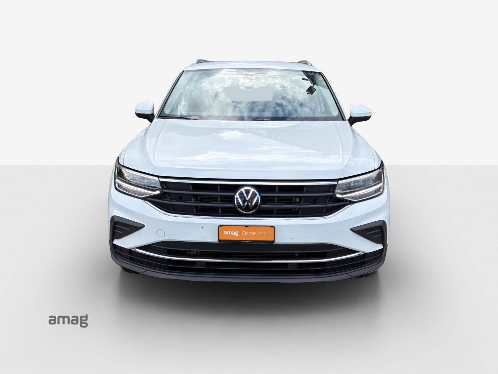 VW Tiguan 2.0 TDI SCR Life 4Motion DSG-image-6