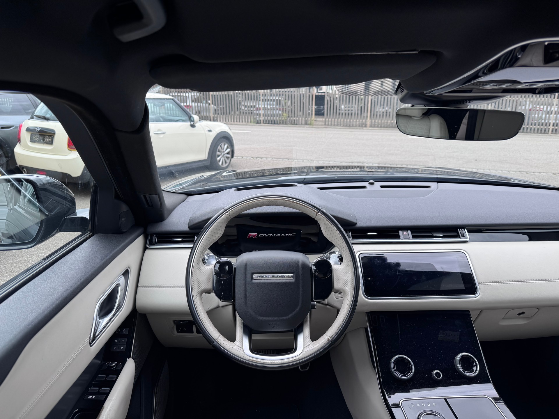 LAND ROVER Range Rover Velar D 240 Automatic-image-8