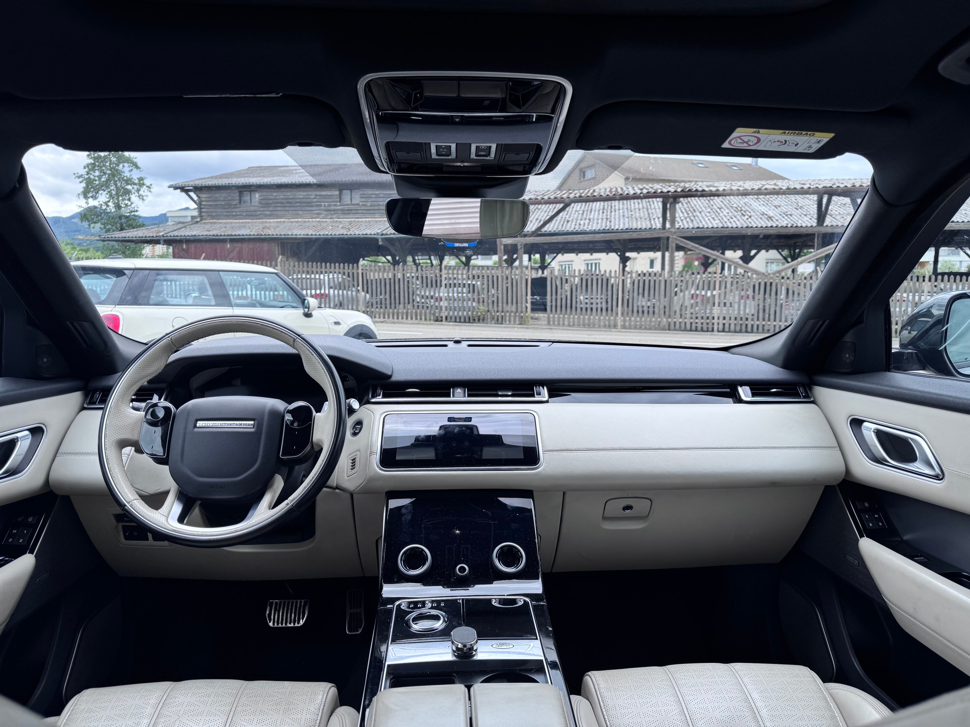 LAND ROVER Range Rover Velar D 240 Automatic-image-11