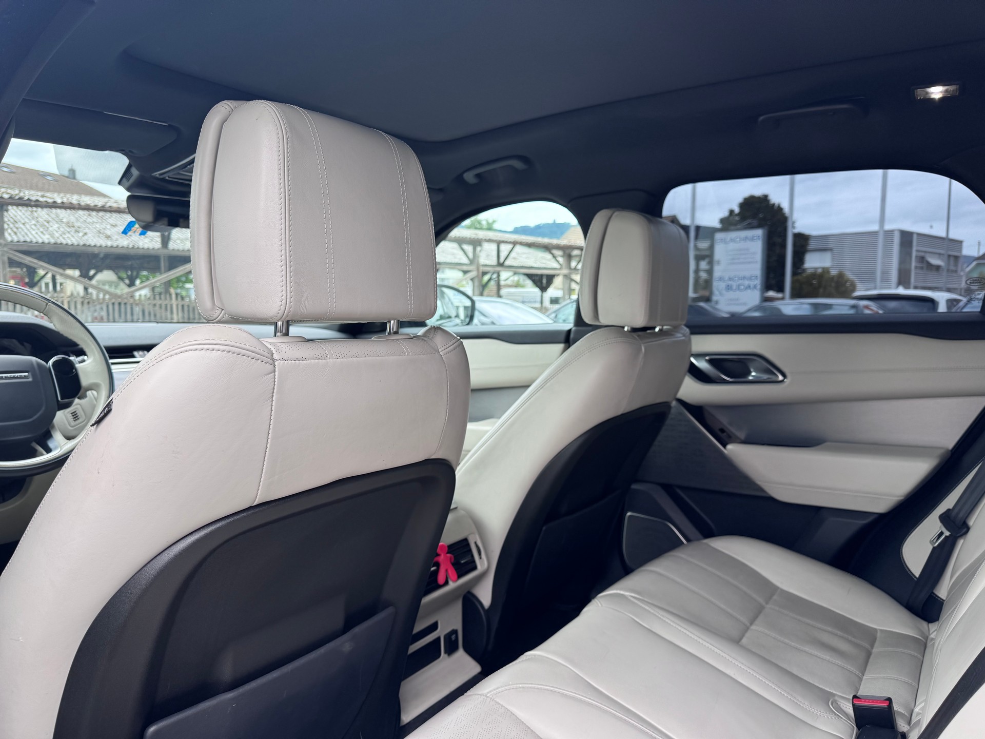 LAND ROVER Range Rover Velar D 240 Automatic-image-7