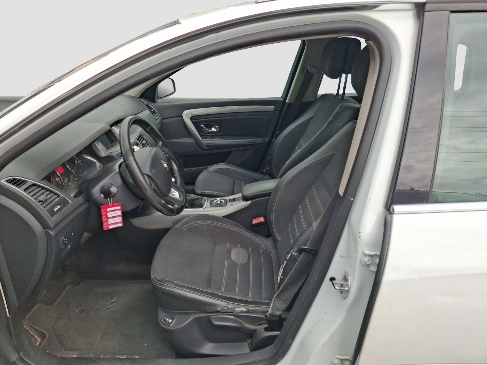 RENAULT Laguna Grandtour 1.5 dCi Dynamique-image-4