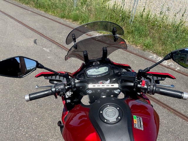 YAMAHA Tracer 700 ABS-showroom-element-1