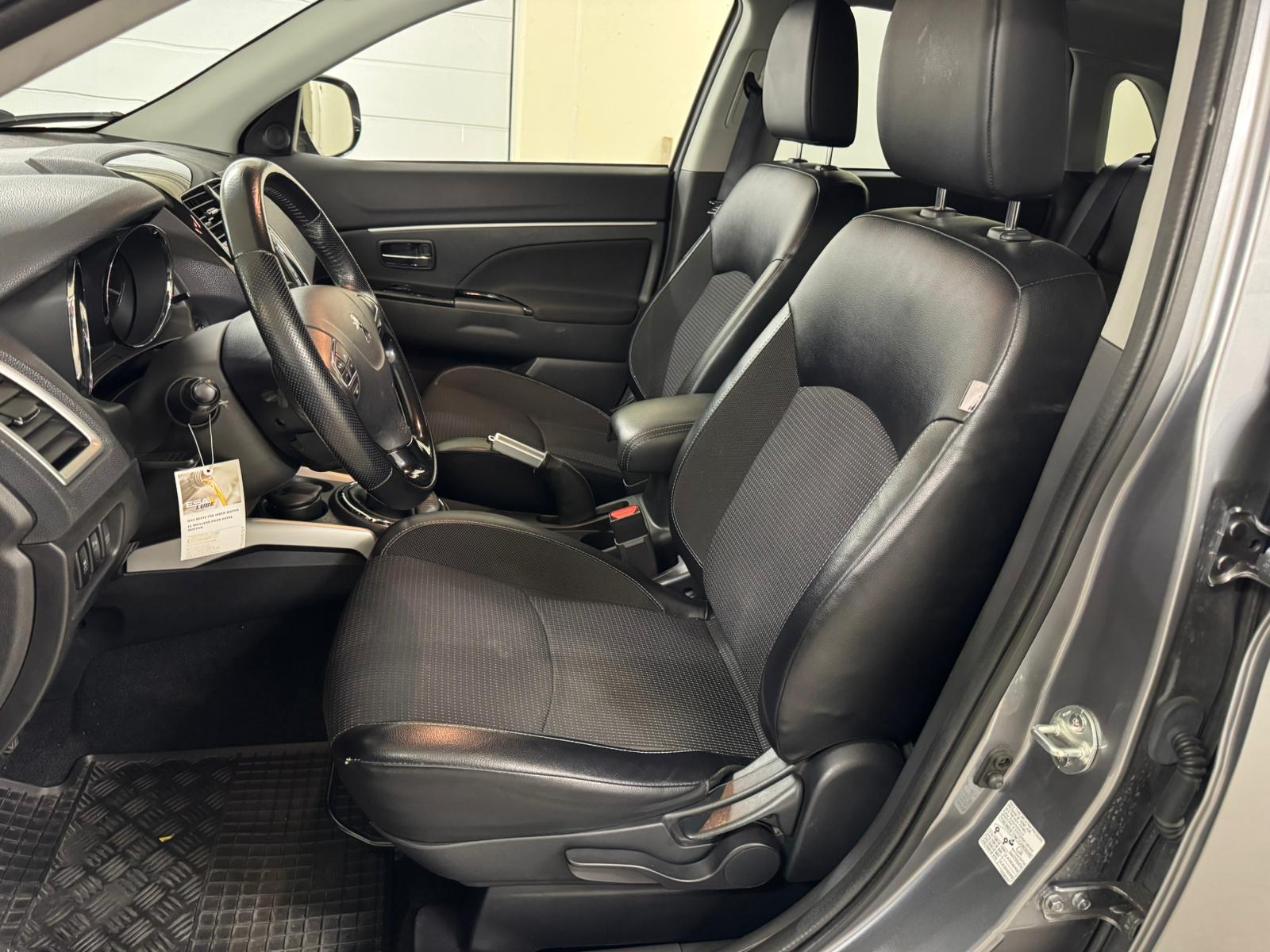 PEUGEOT 4008 1.8 HDi Allure 4WD-image-10