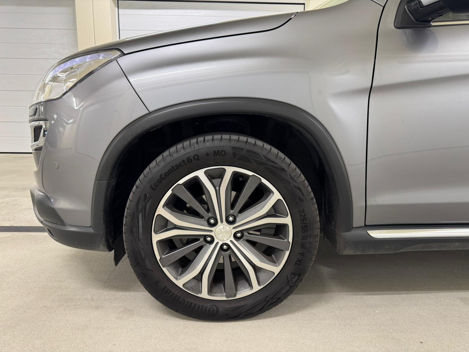 PEUGEOT 4008 1.8 HDi Allure 4WD-image-2