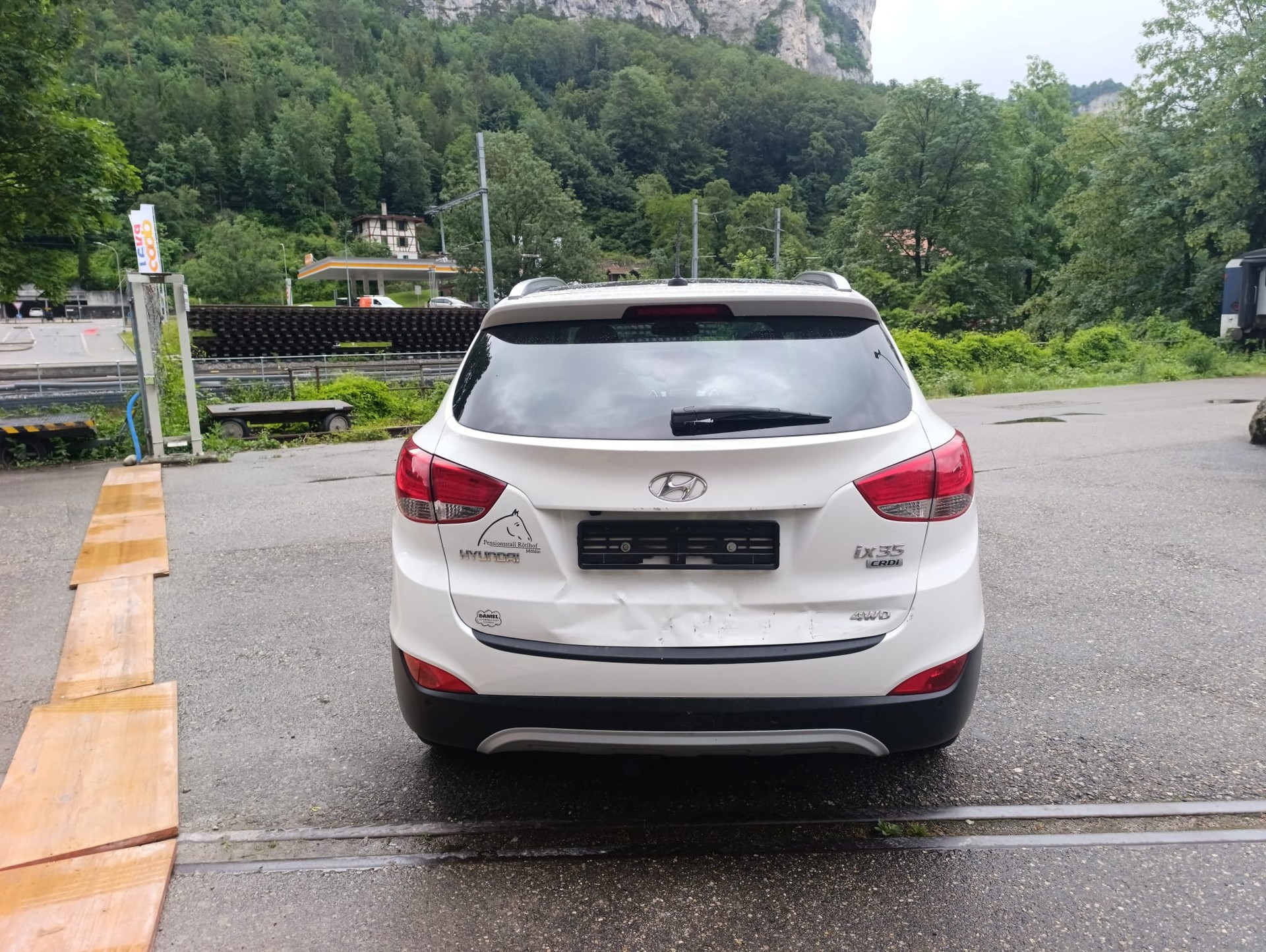 HYUNDAI iX 35 2.0 CRDi Style 4WD Automatic-image-4