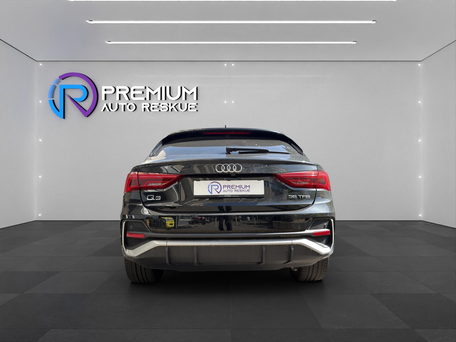 AUDI Q3 35 TFSI Sportback-image-4