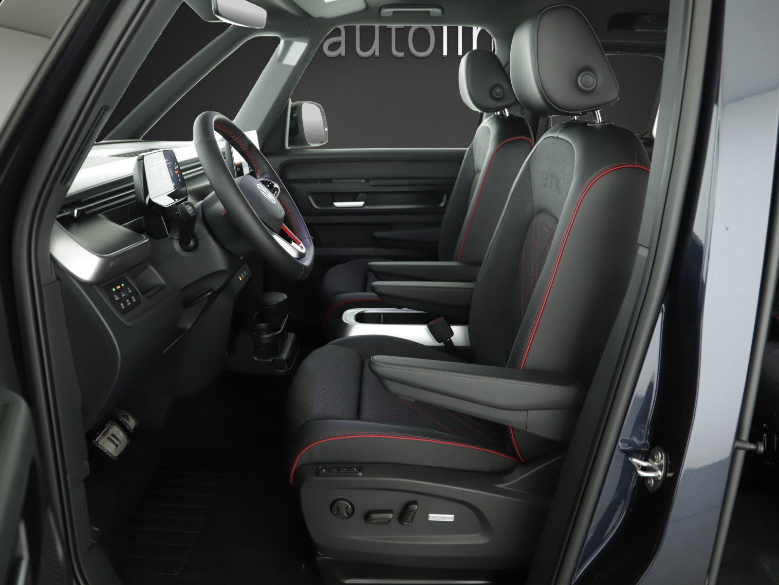 VW ID.Buzz LWB GTX 4 Motion-image-7