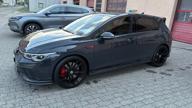 VW Golf 2.0 TSI GTI Clubsport DSG-image-4