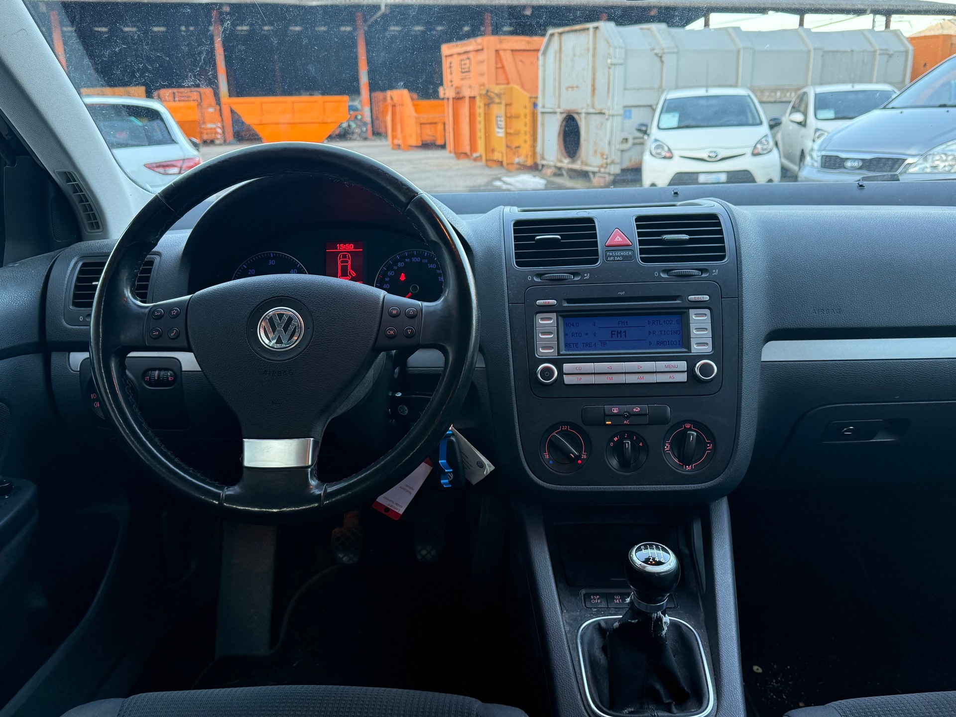 VW Golf Variant 1.9 TDI Trendline 4Motion-image-12