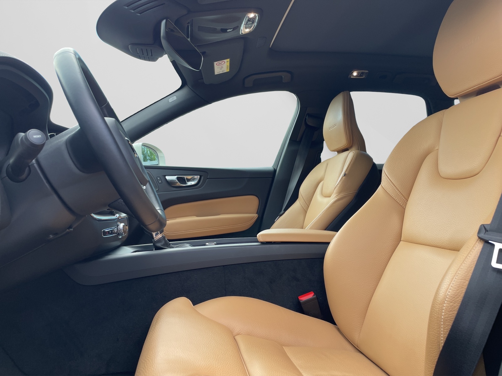 VOLVO XC60 2.0 D4 Inscription AWD-image-9
