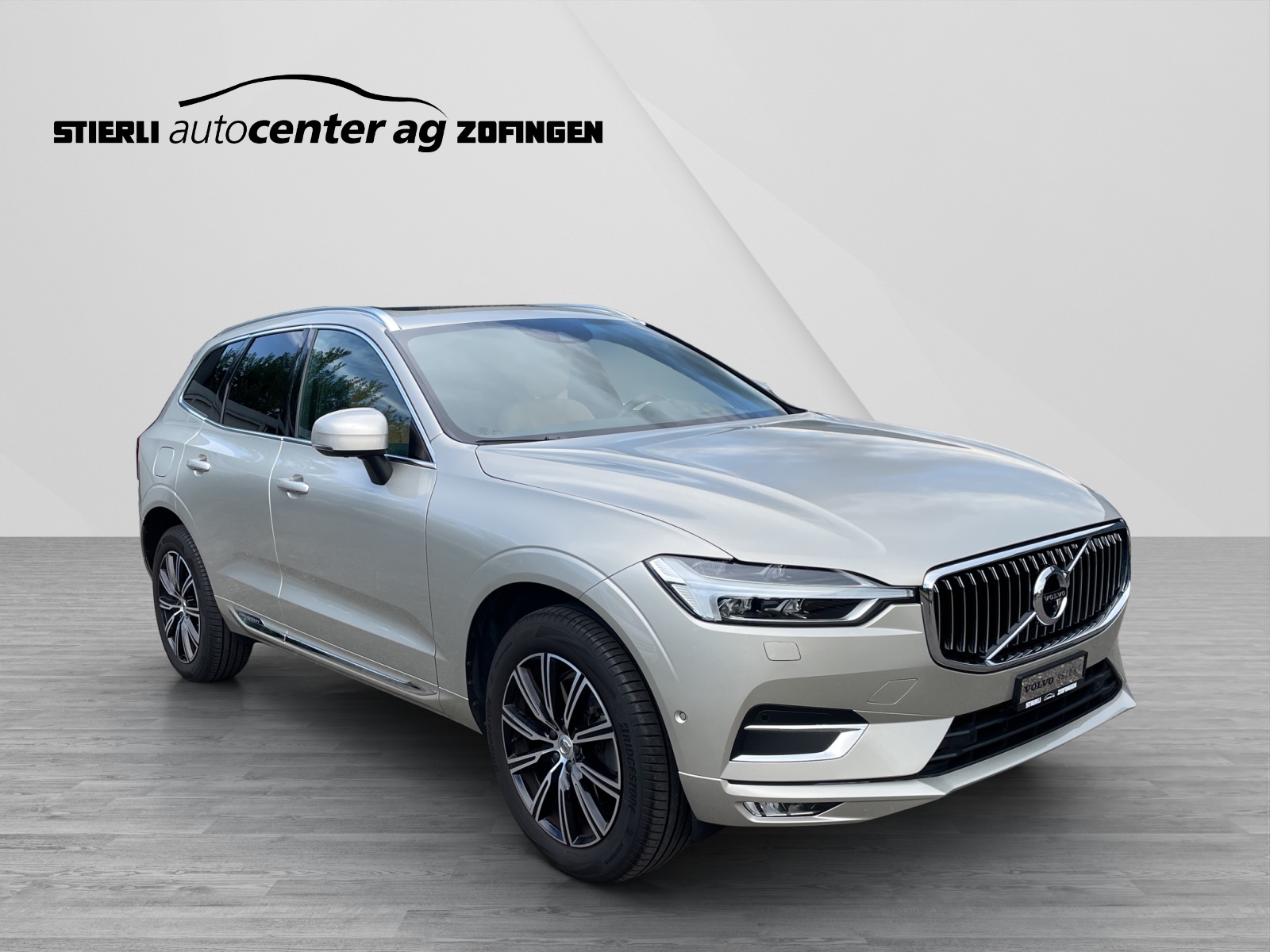VOLVO XC60 2.0 D4 Inscription AWD-image-2