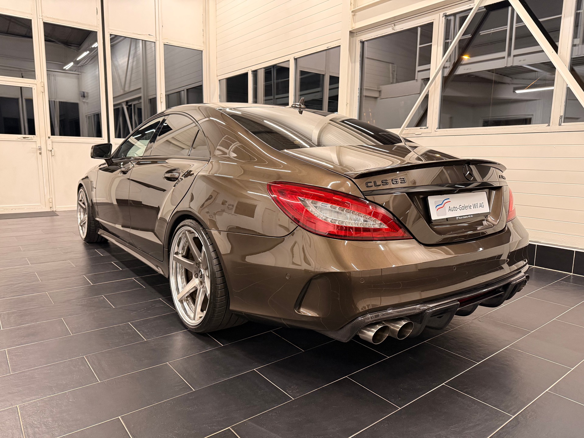 MERCEDES-BENZ CLS 63 AMG Speedshift MCT-image-3