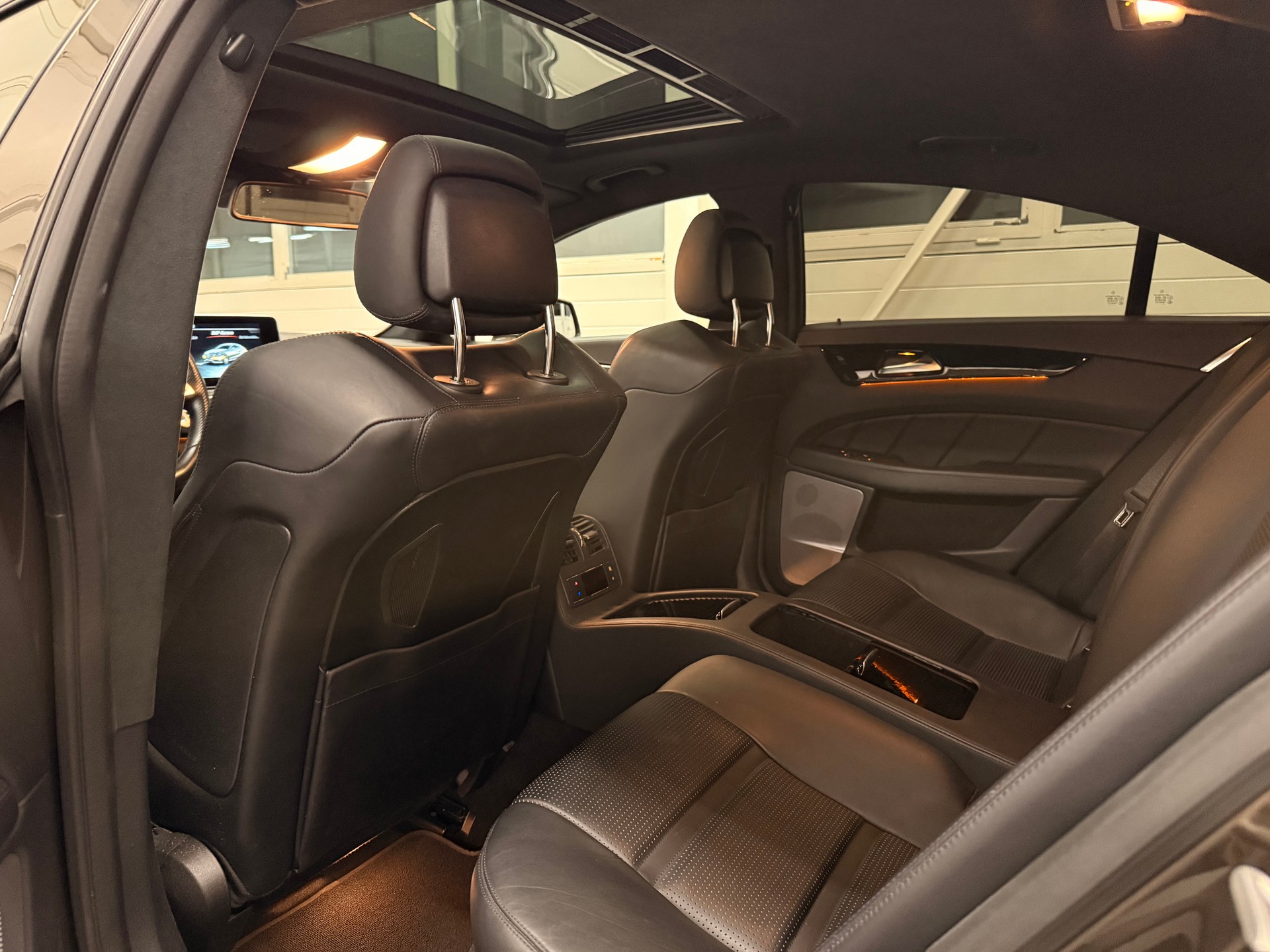 MERCEDES-BENZ CLS 63 AMG Speedshift MCT-image-10