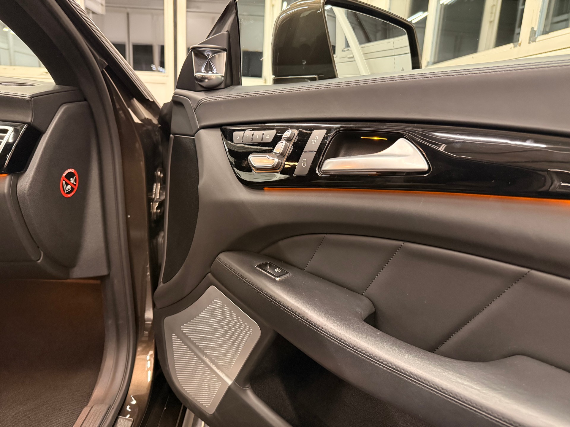 MERCEDES-BENZ CLS 63 AMG Speedshift MCT-image-8