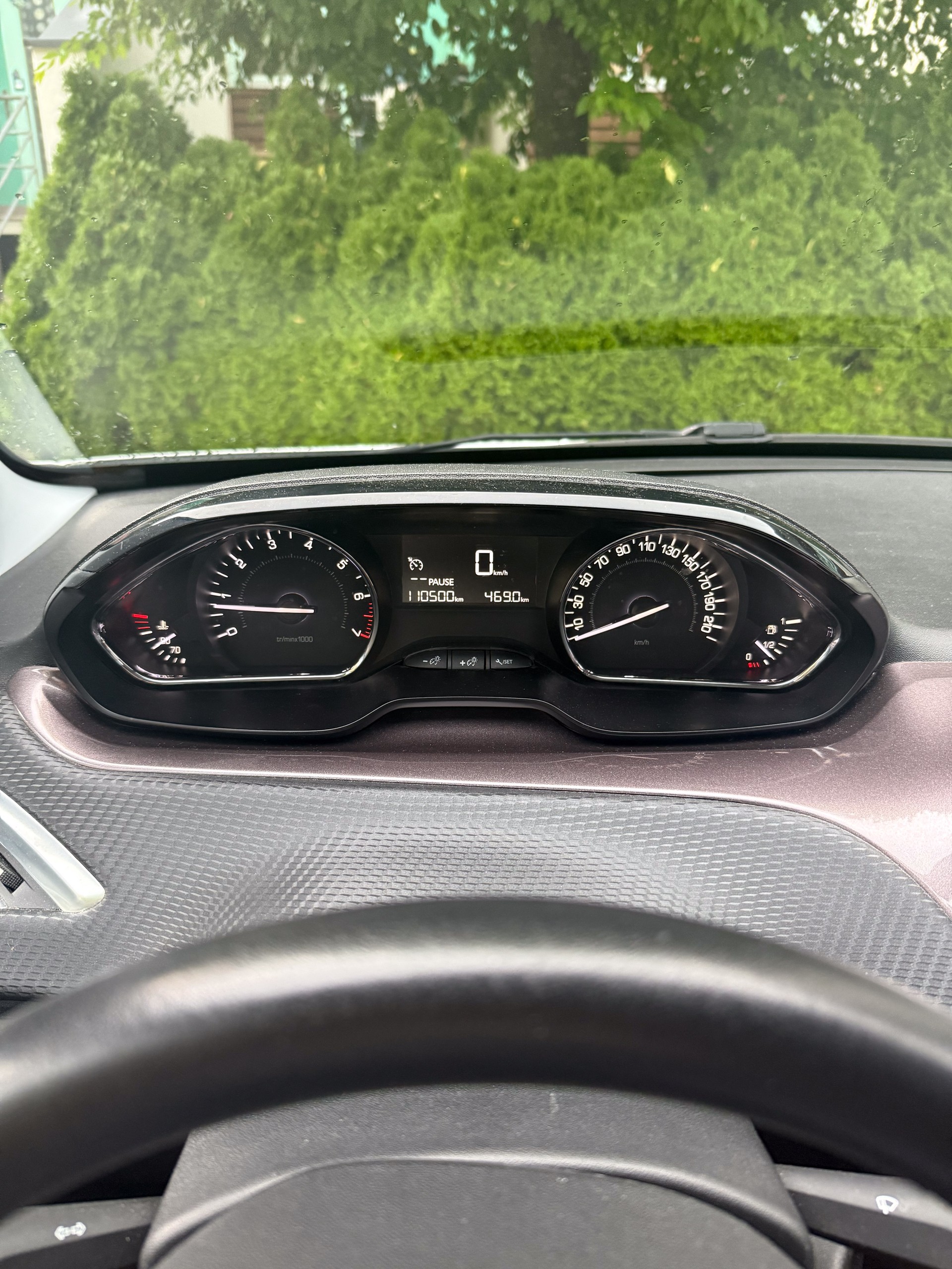 PEUGEOT 1.2 PureTech 110 Allure S/S-image-3