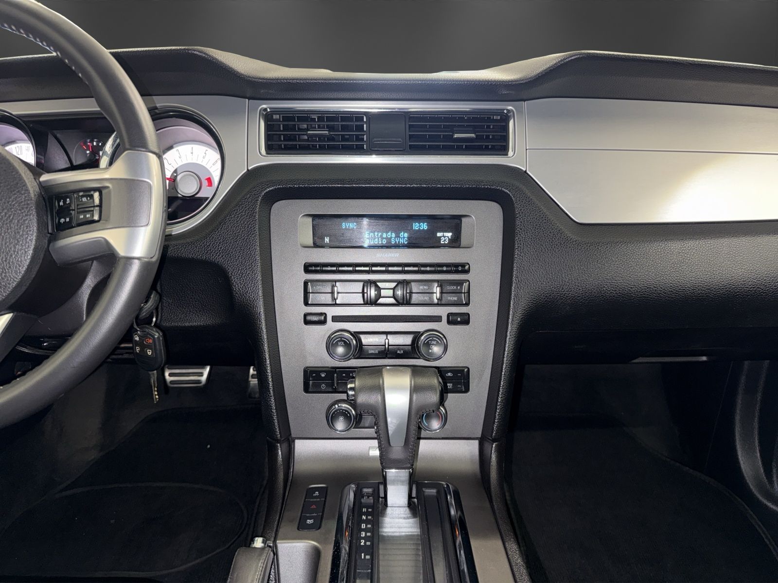 FORD Mustang 3.7 V6 Coupe-image-10