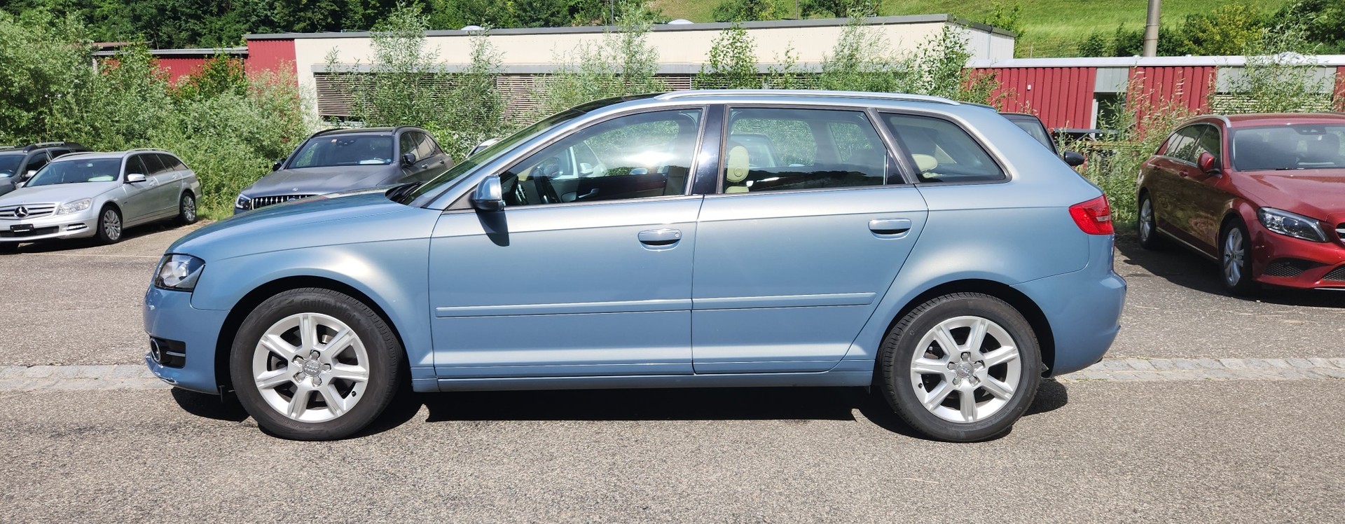 AUDI A3 Sportback 1.8 TFSI Ambition quattro-image-4