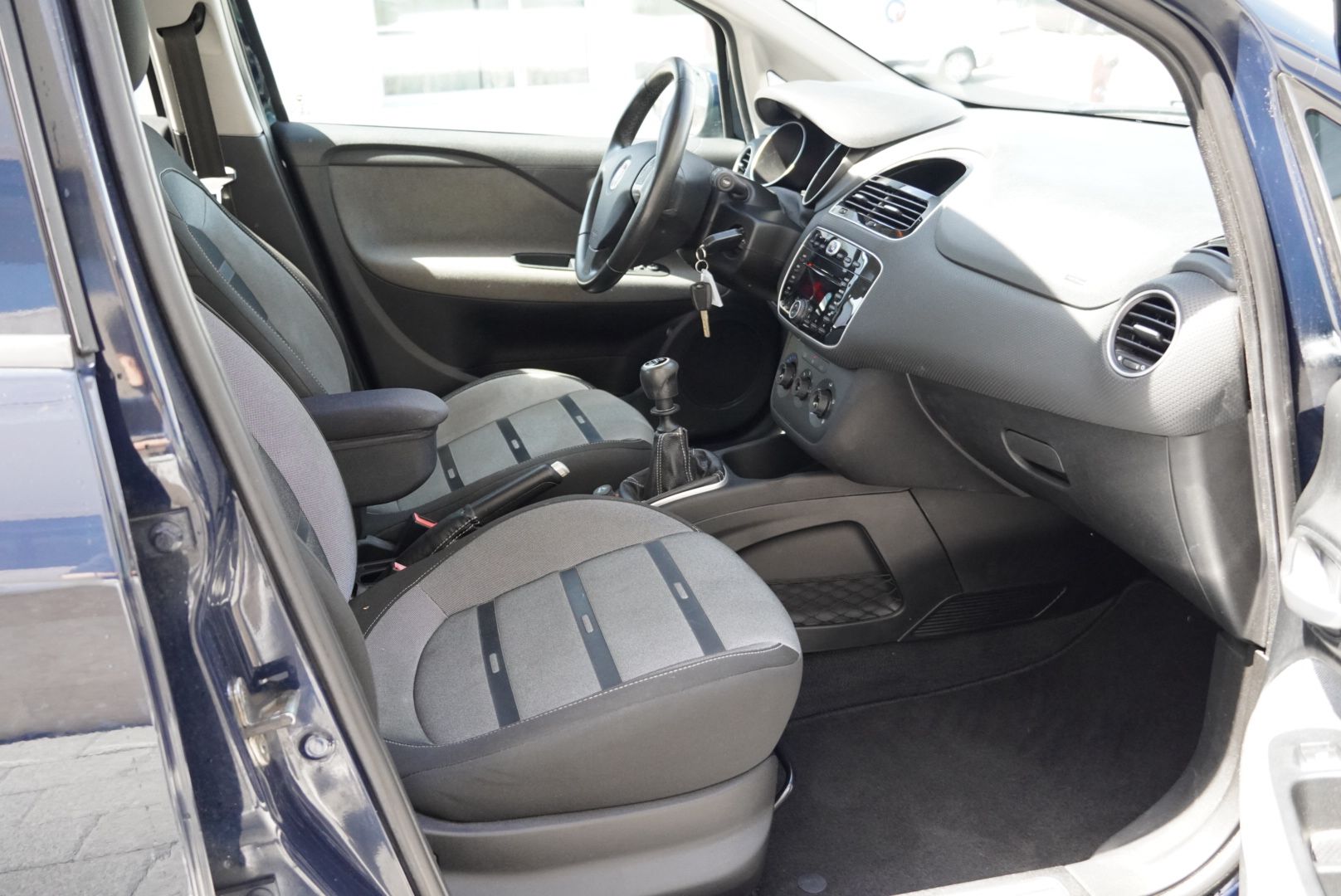 FIAT Punto Evo 1.4 16V Sporting-image-15
