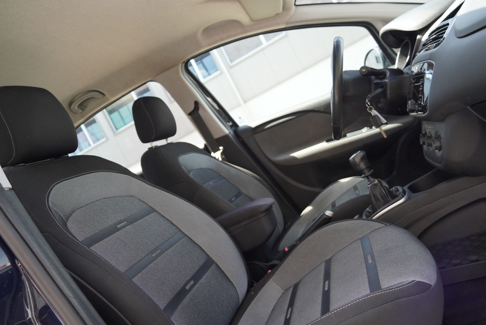 FIAT Punto Evo 1.4 16V Sporting-image-18