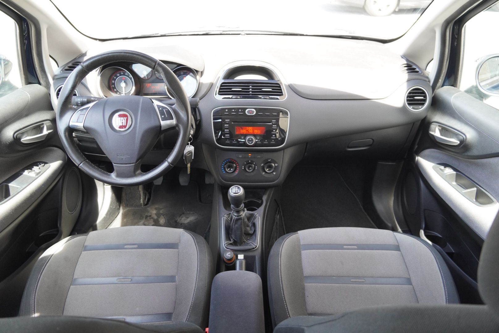FIAT Punto Evo 1.4 16V Sporting-image-11