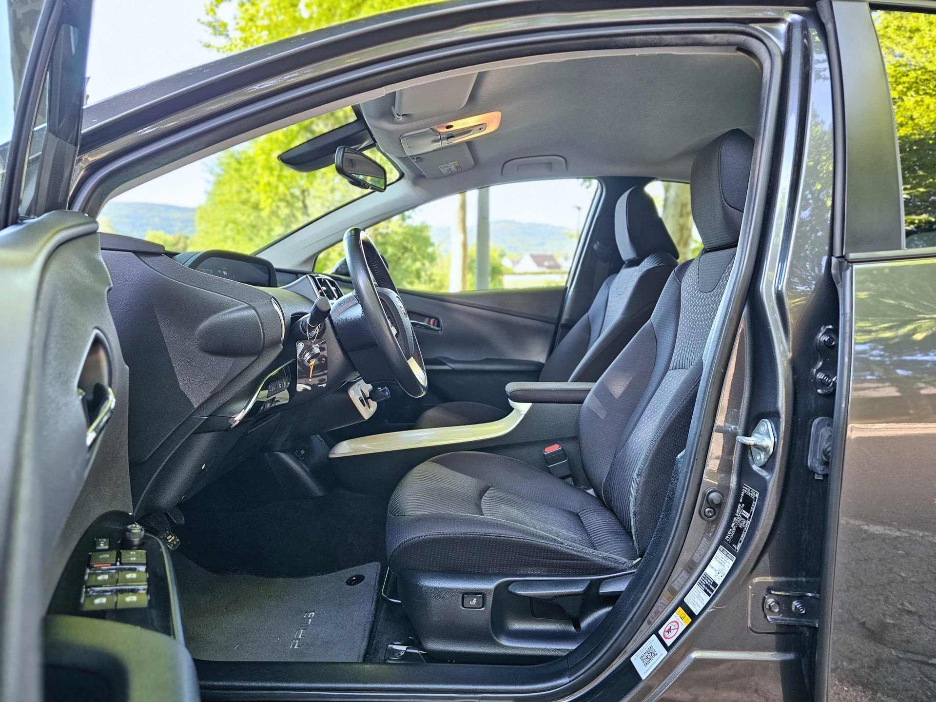 TOYOTA Prius 1.8 VVT-i HSD Sol Premium-image-6
