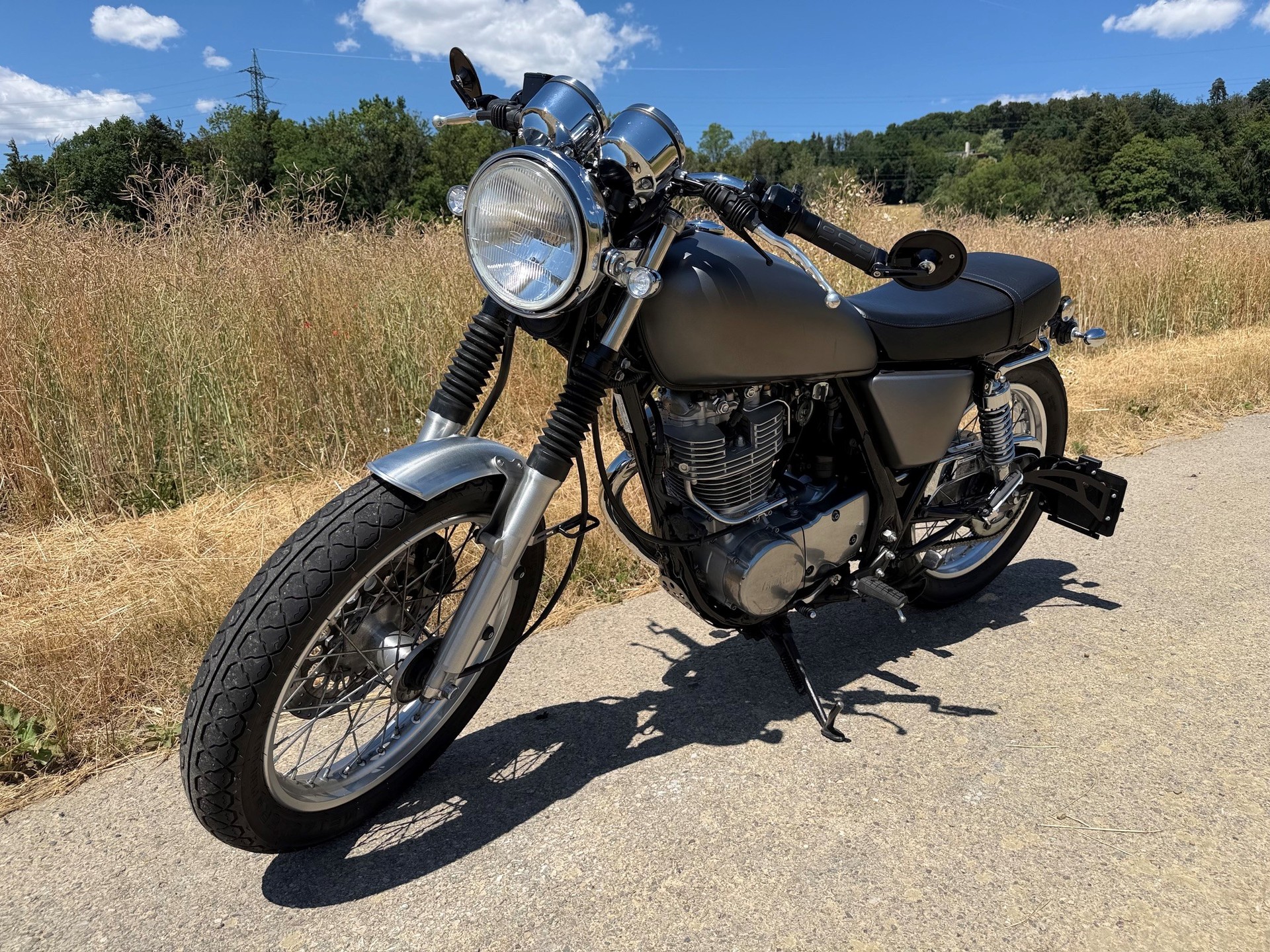 YAMAHA SR 400