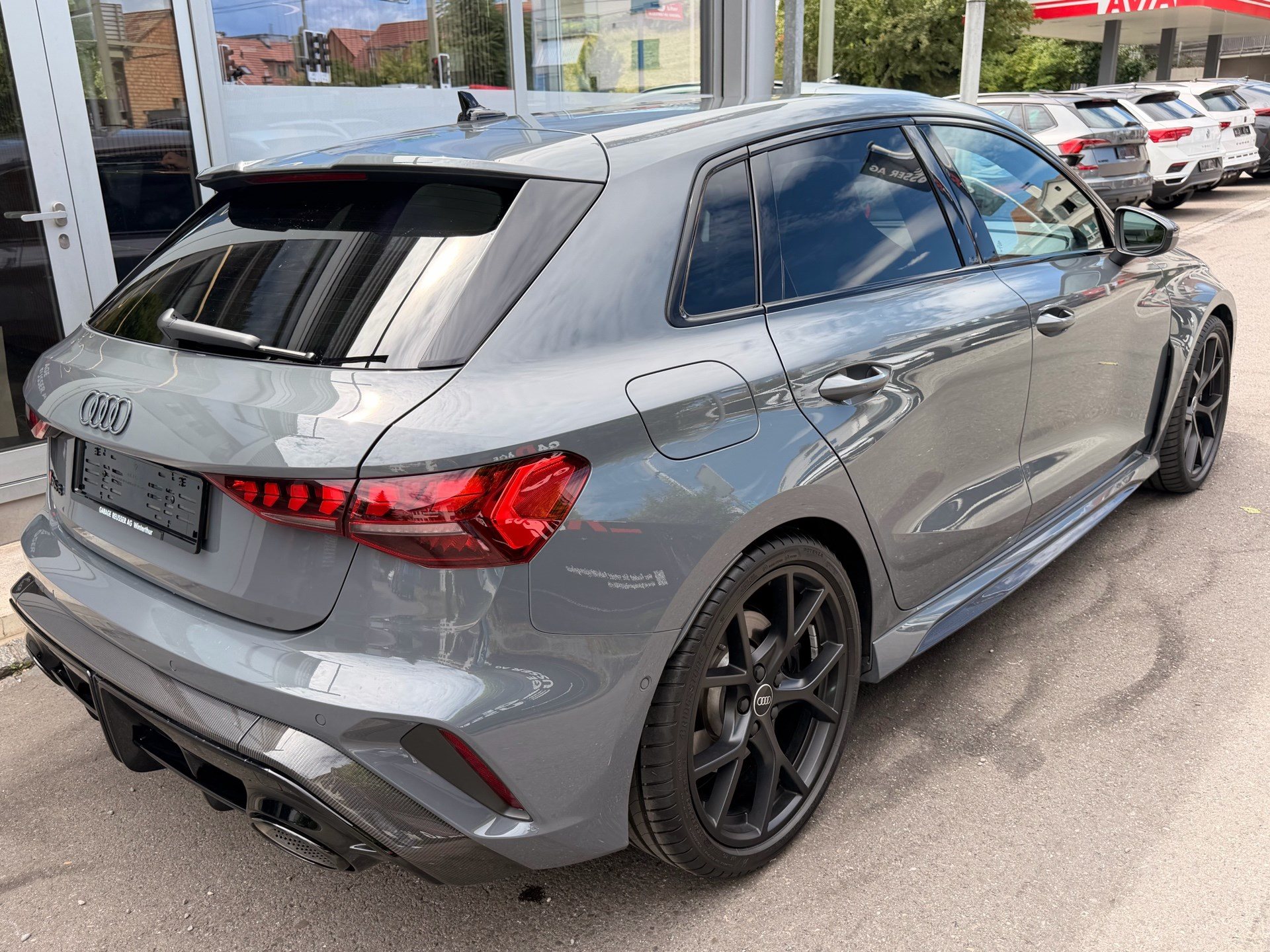 AUDI RS3 SPORTBACK 2.5 400 PS TFSI QUATTRO *** RS SCHALENSITZE ***-image-3