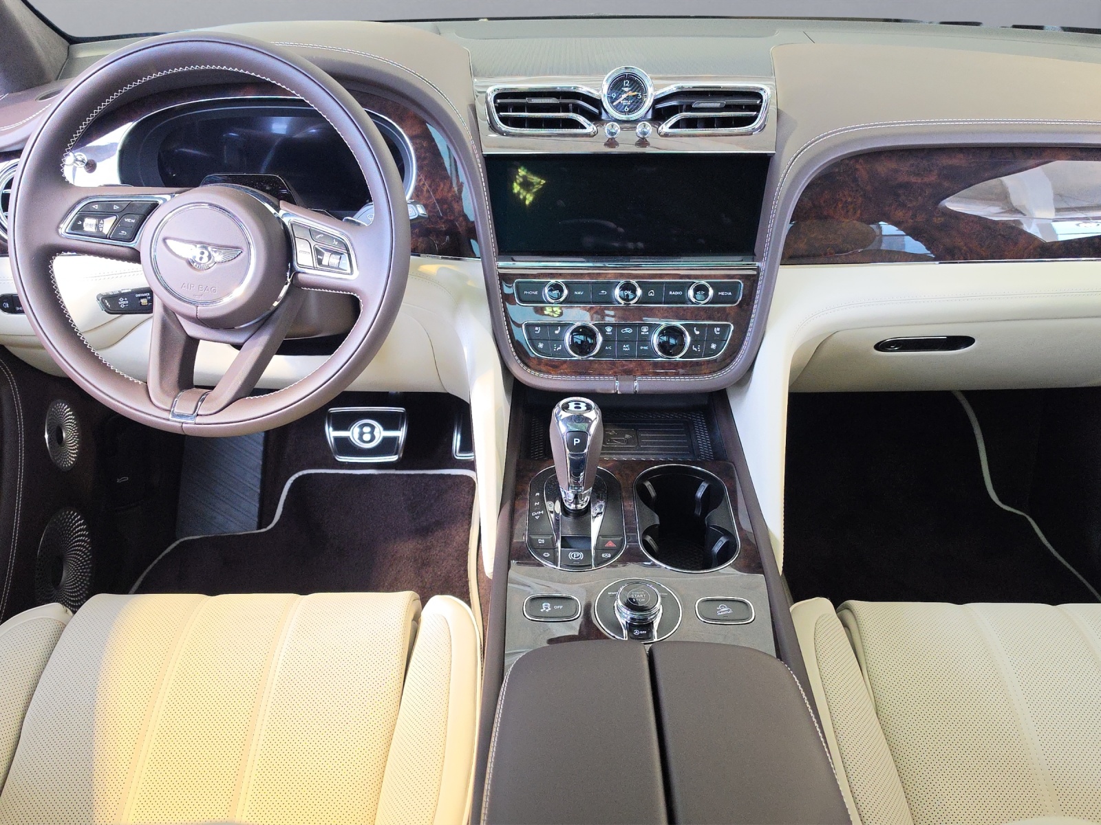 BENTLEY Bentayga Azure-image-12