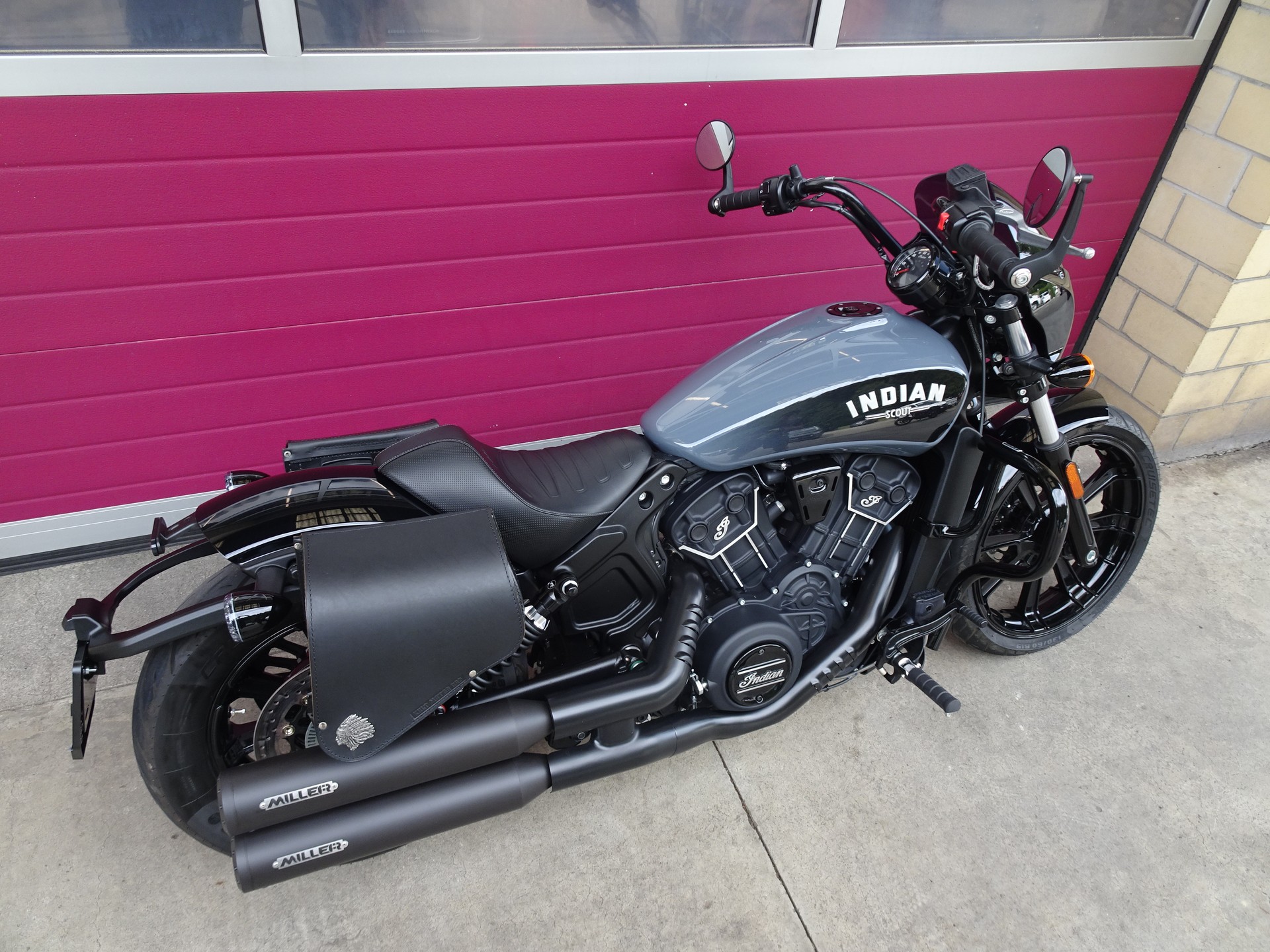 INDIAN Scout 1200 Rogue-image-14