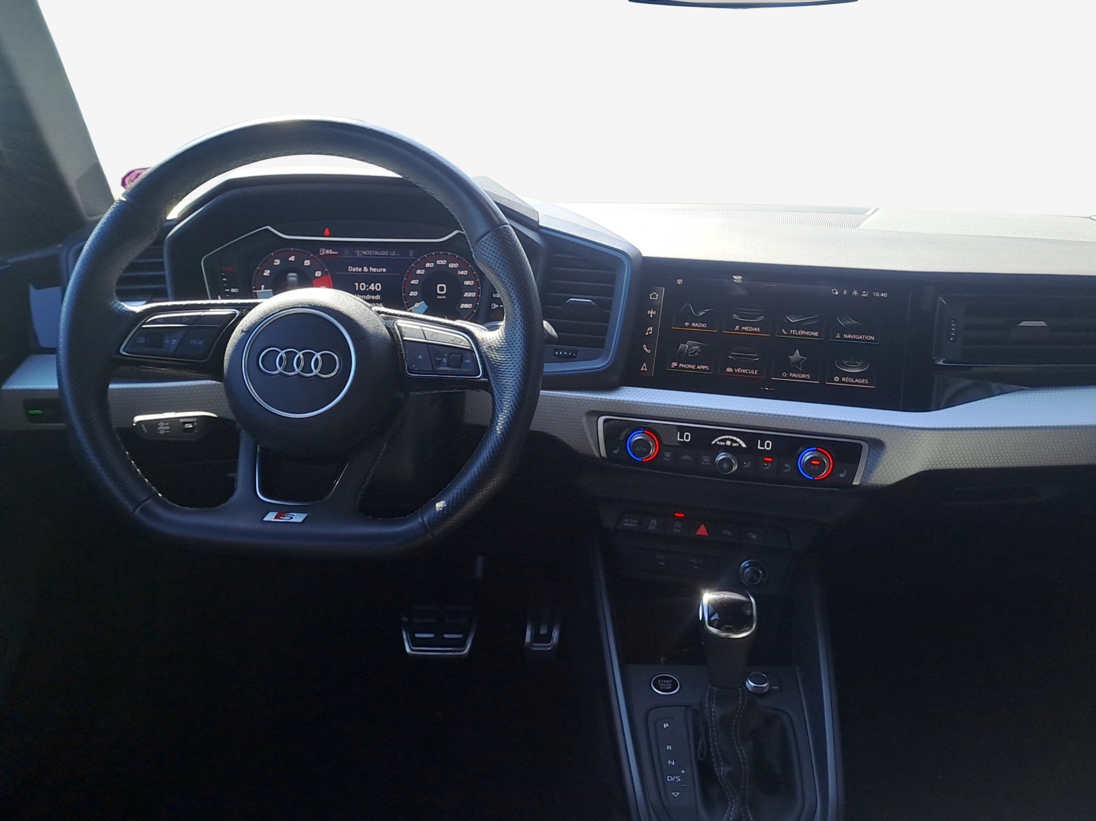 AUDI A1 Sportback 40 TFSI S Line S-tronic-image-8