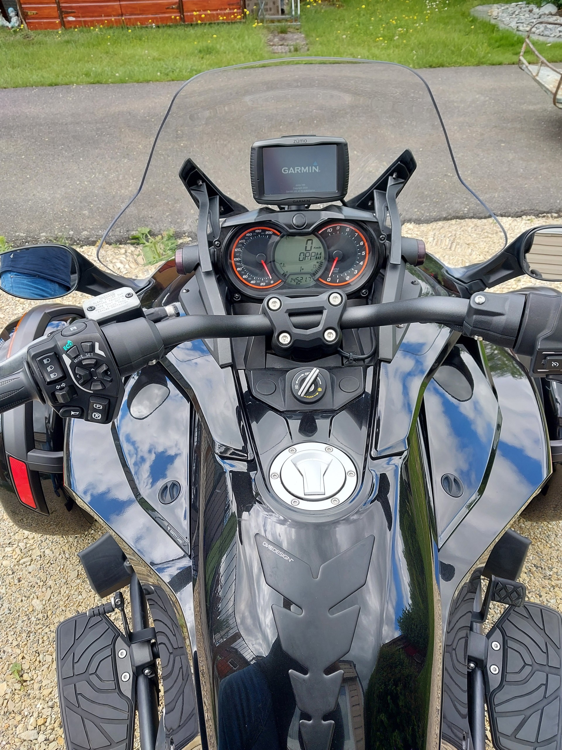 CAN-AM Spyder F3-S SM6-image-9