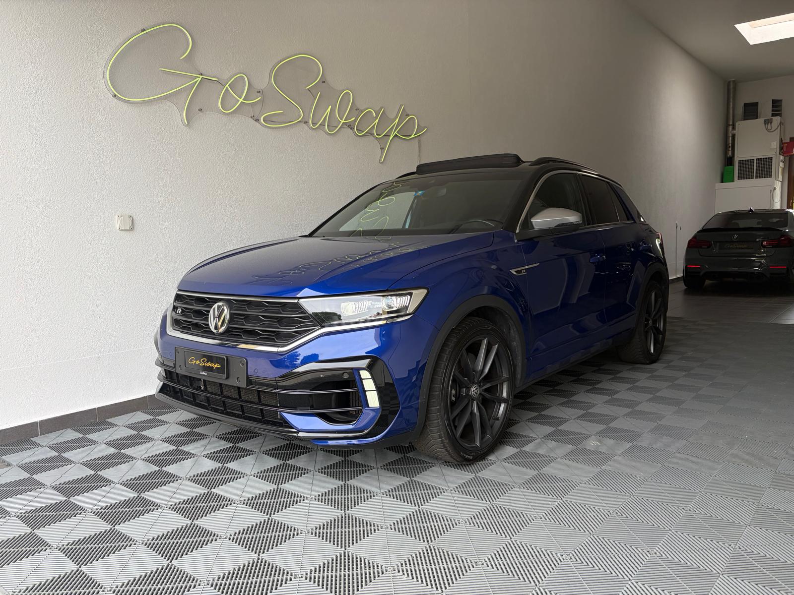 VW T-Roc 2.0 TSI R DSG 4Motion-image-0