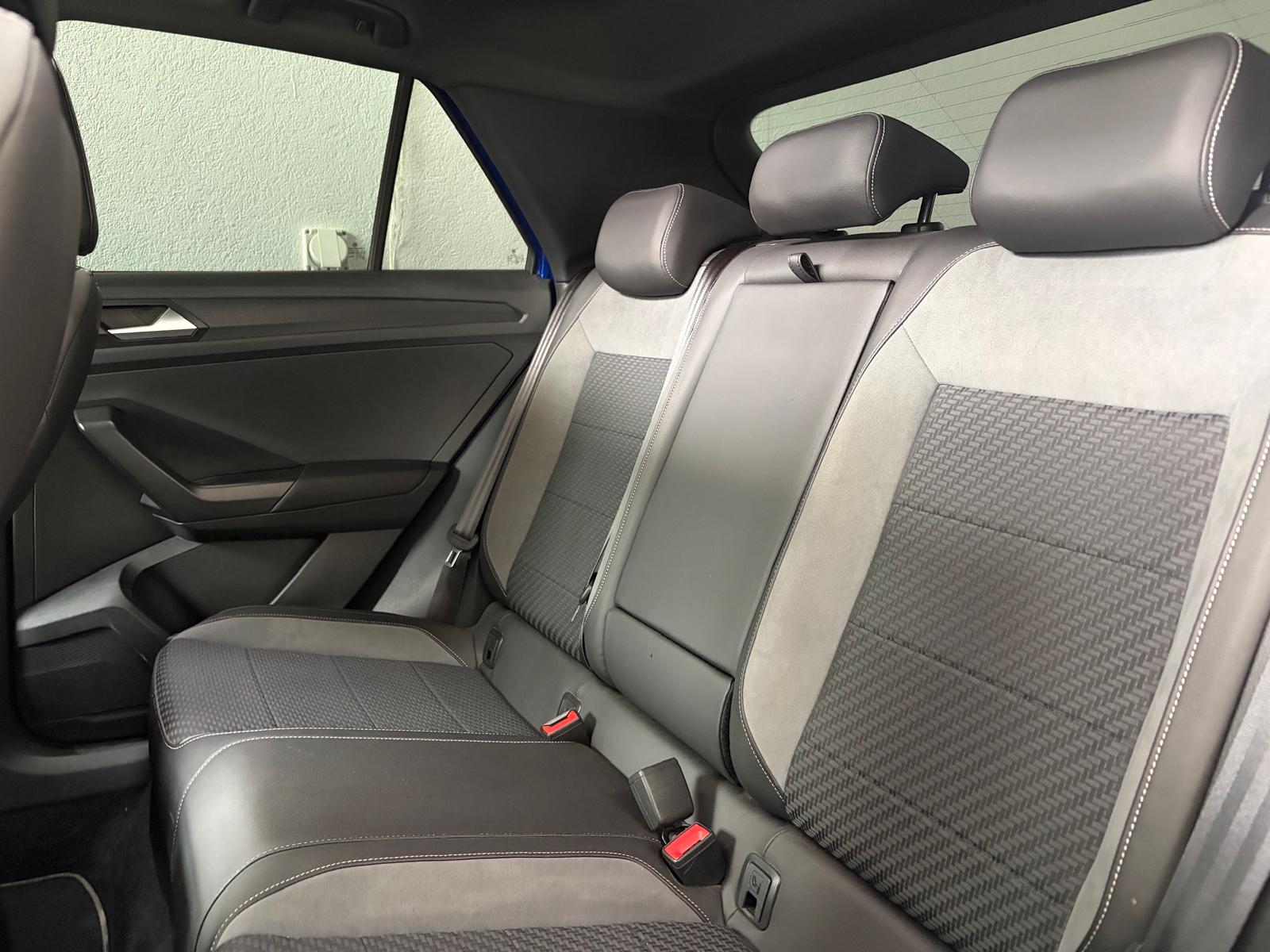 VW T-Roc 2.0 TSI R DSG 4Motion-image-10