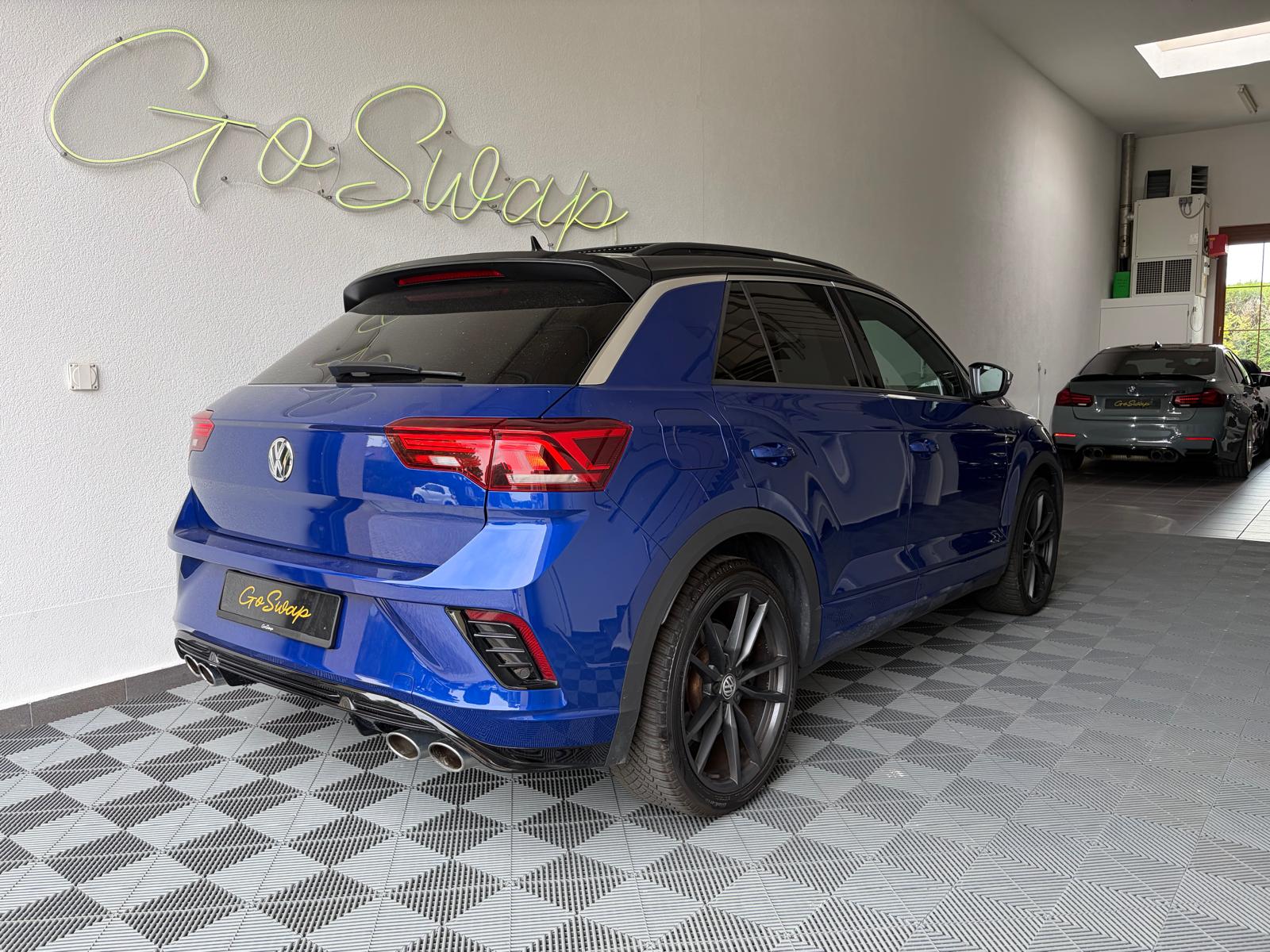 VW T-Roc 2.0 TSI R DSG 4Motion-image-4