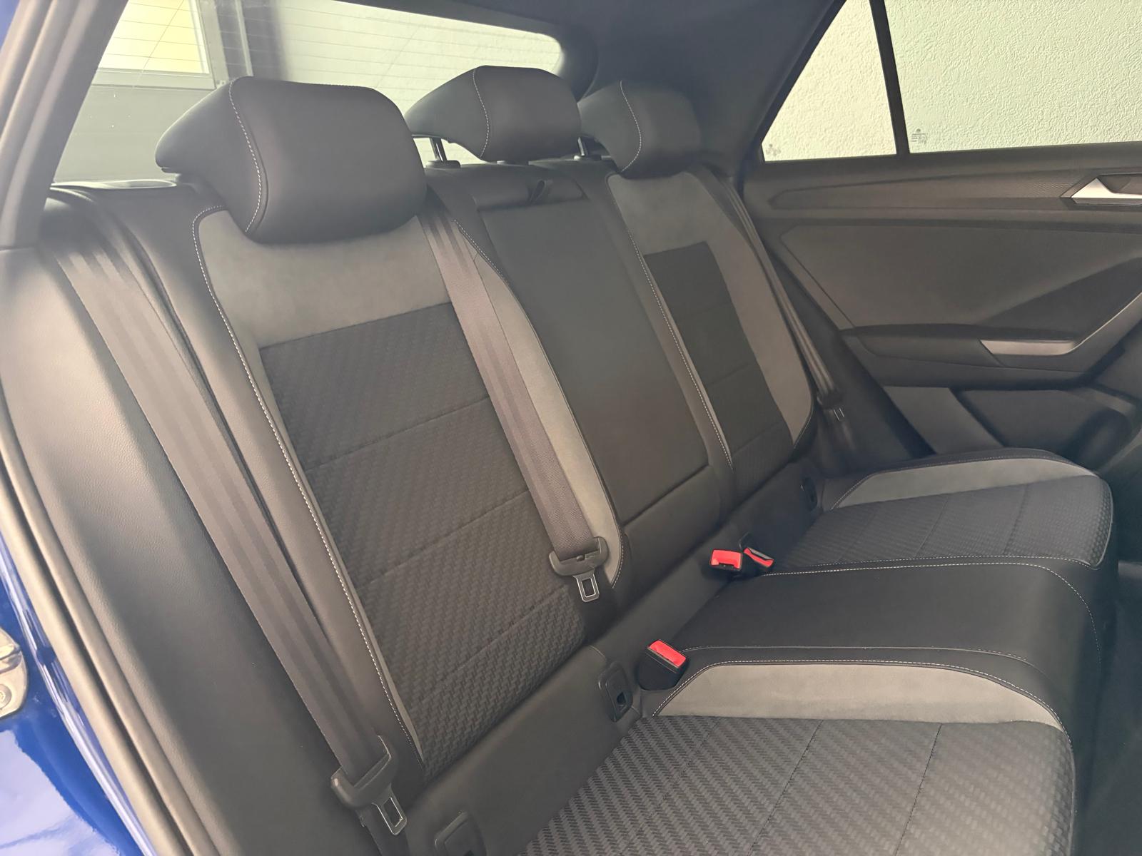 VW T-Roc 2.0 TSI R DSG 4Motion-image-12