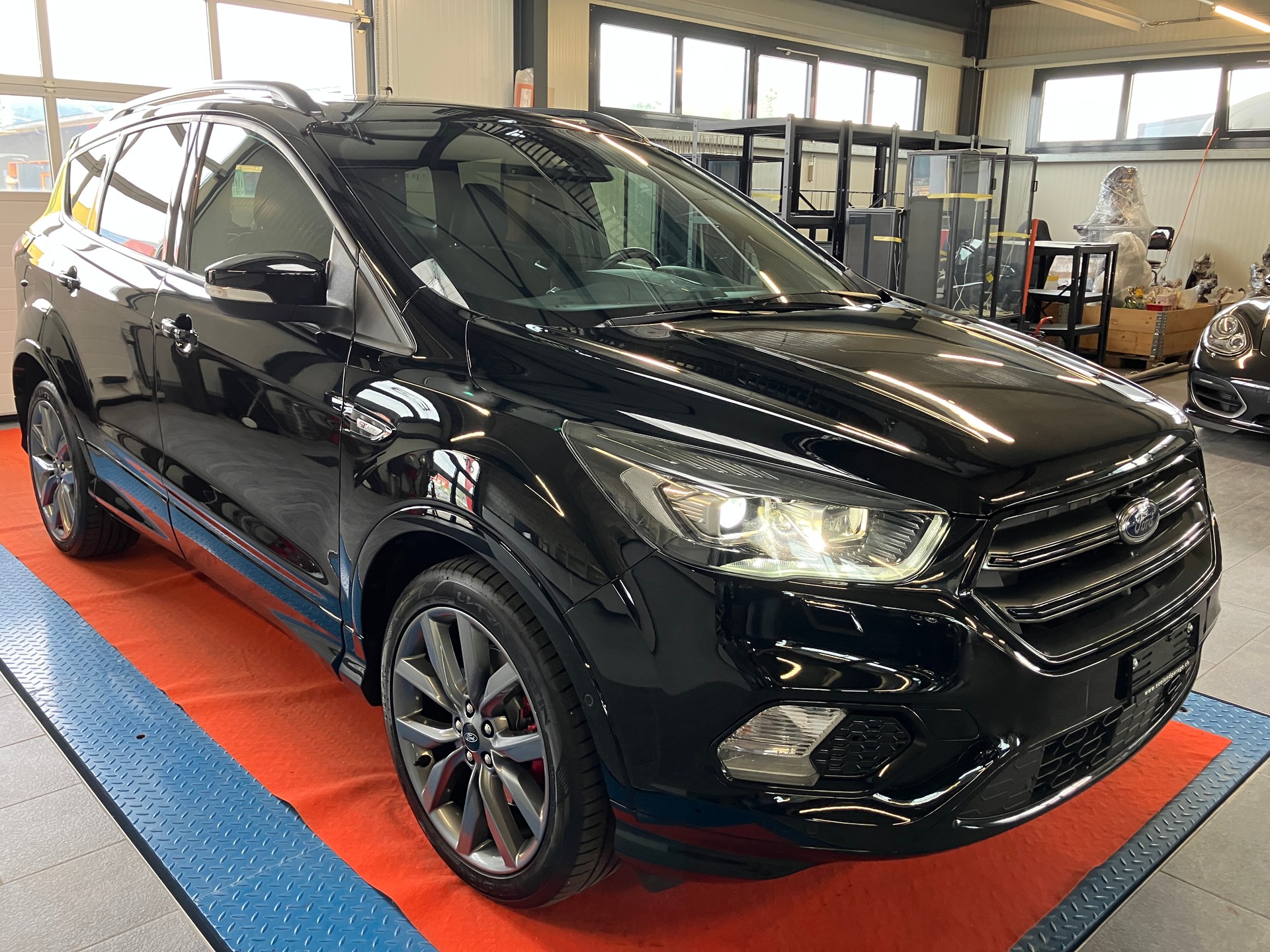 FORD Kuga 2.0 TDCi ST Line High 4WD PowerShift-image-0