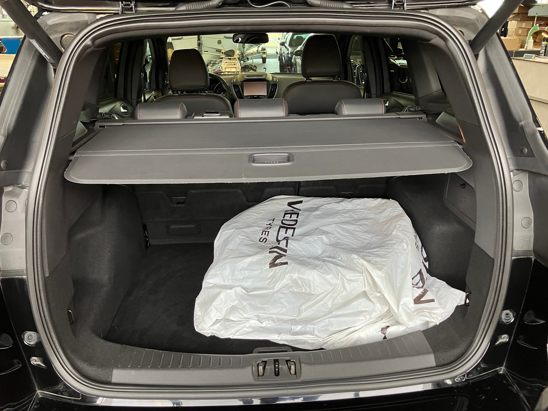 FORD Kuga 2.0 TDCi ST Line High 4WD PowerShift-image-20