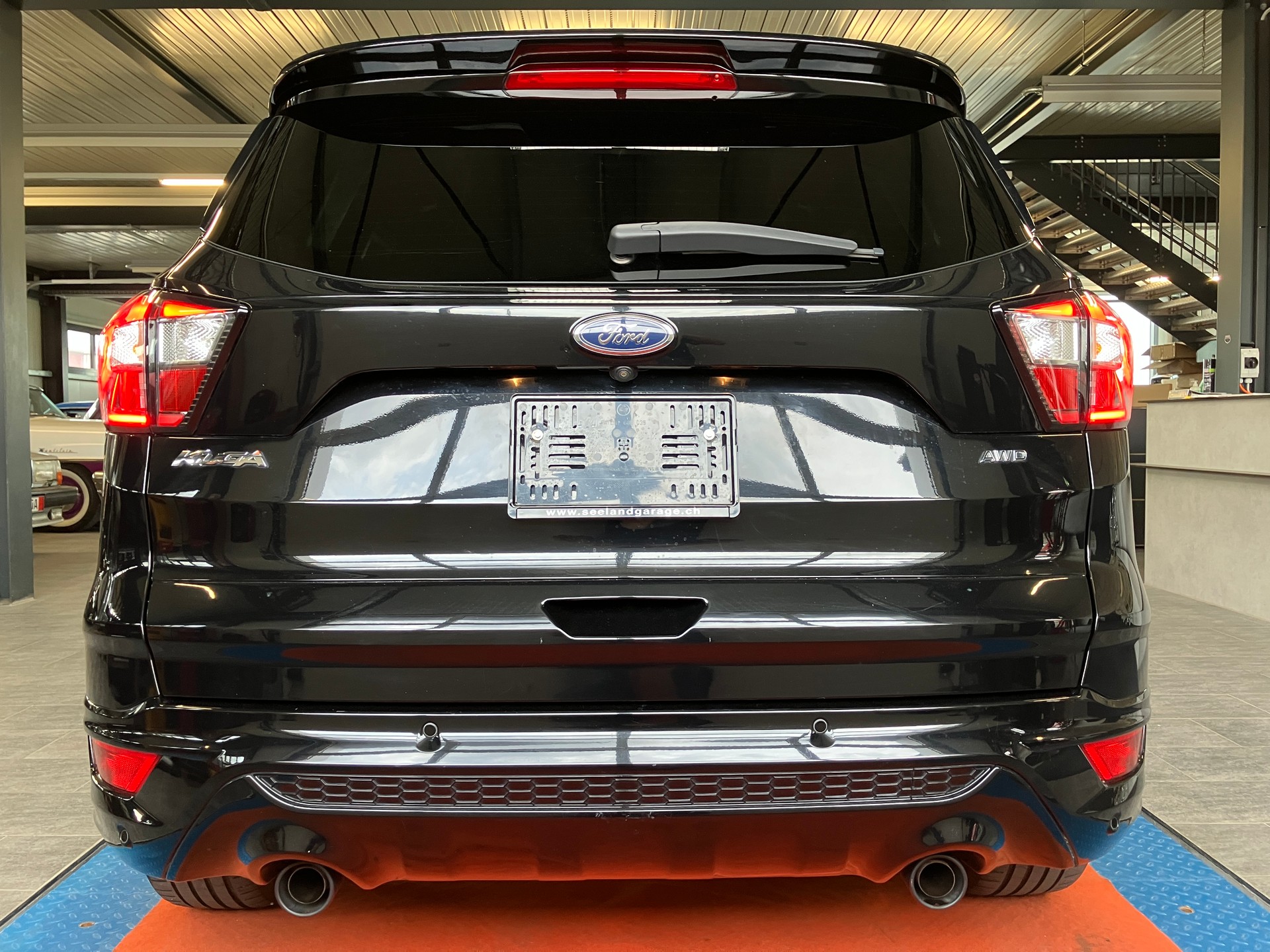 FORD Kuga 2.0 TDCi ST Line High 4WD PowerShift-image-3