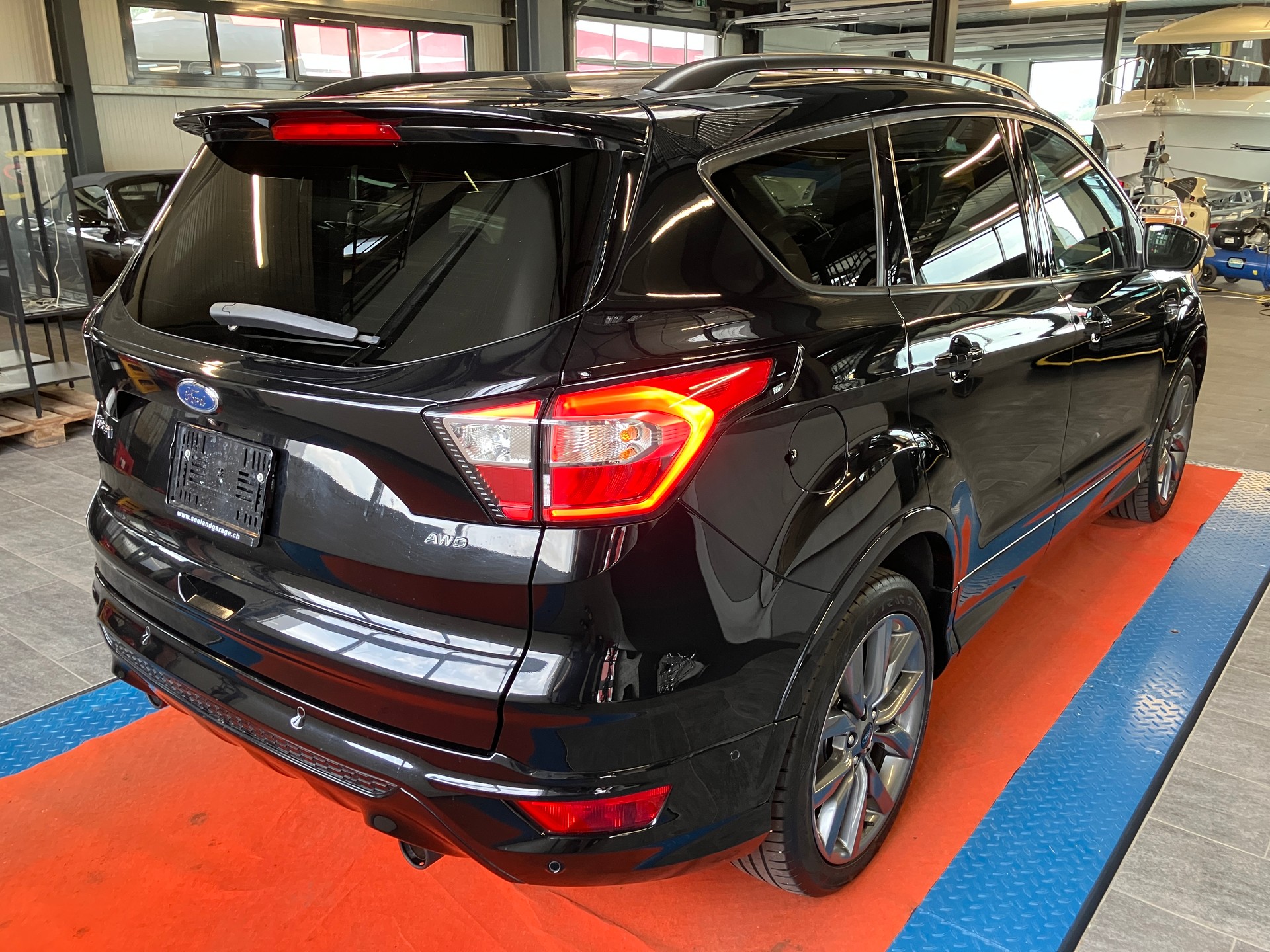 FORD Kuga 2.0 TDCi ST Line High 4WD PowerShift-image-2