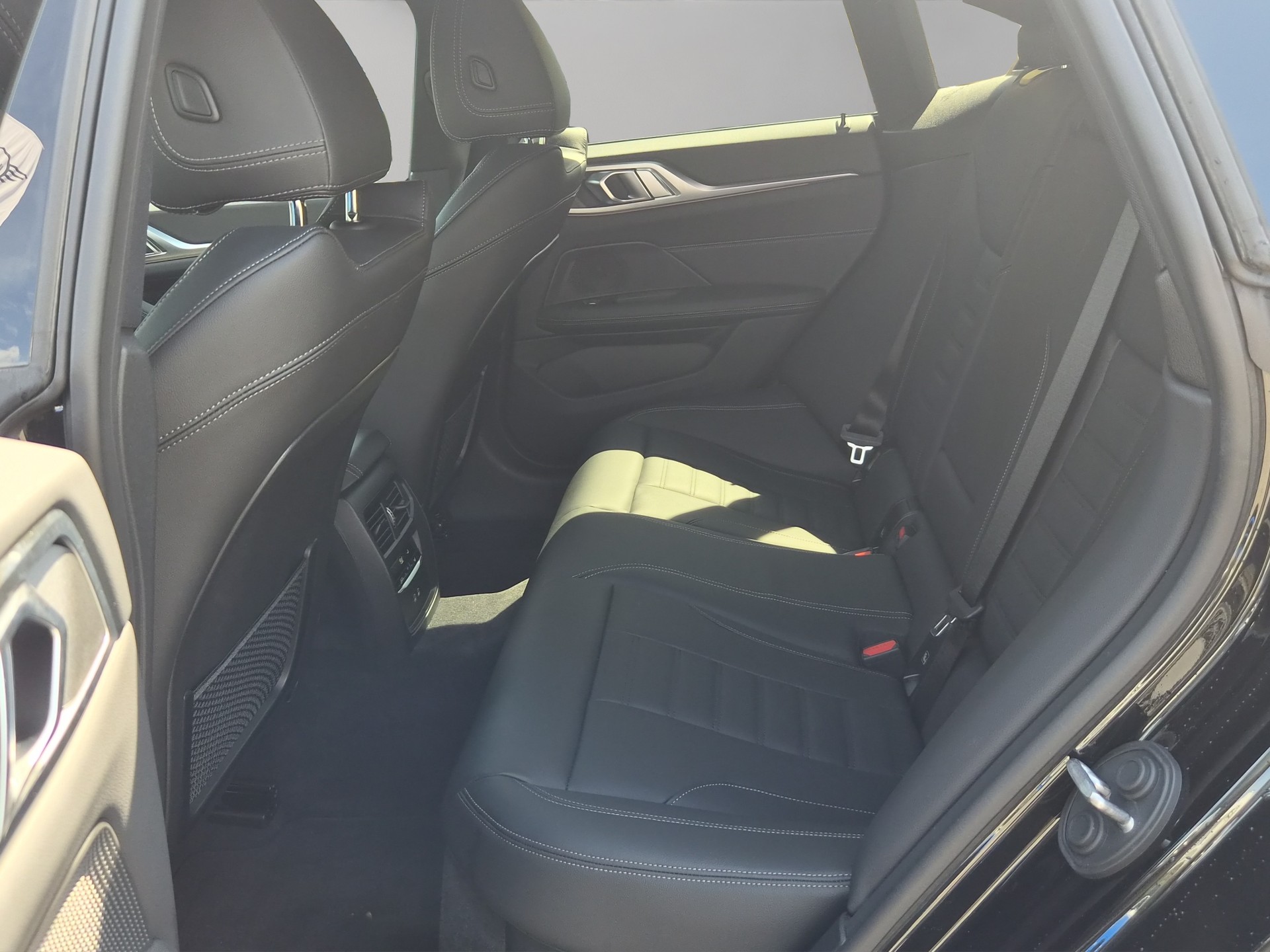 BMW 420d xDrive 48V Gran Coupé M Sport Steptronic-image-18