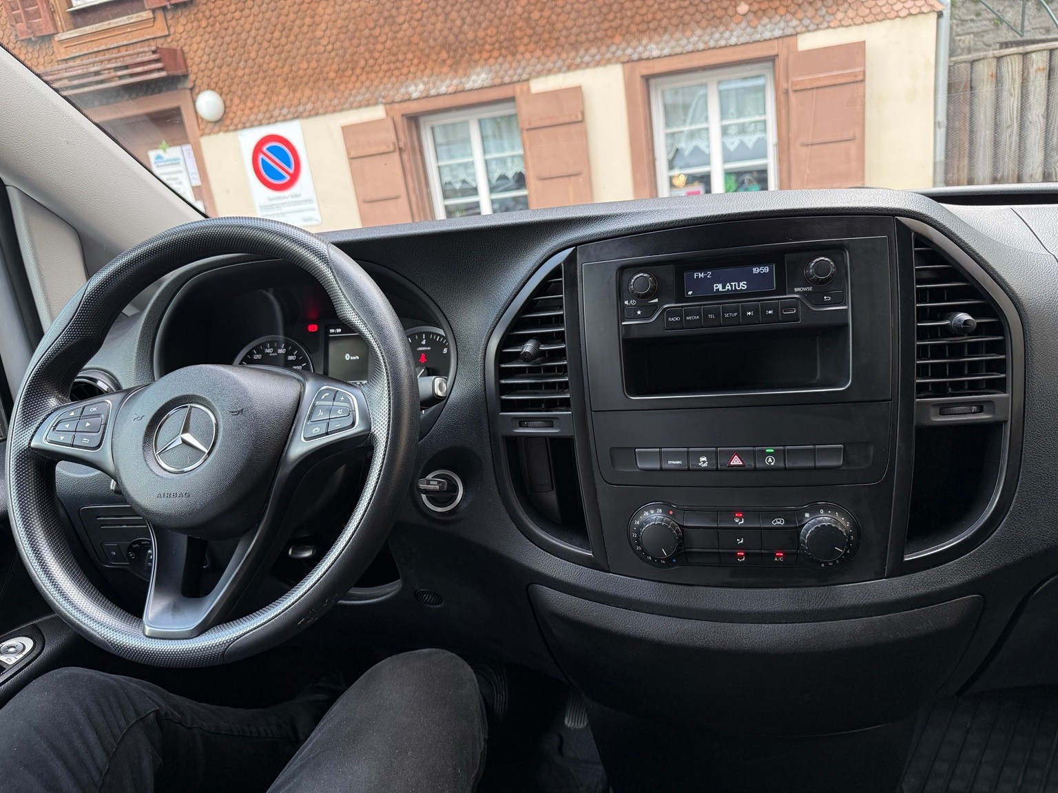 MERCEDES-BENZ 116 CDI Automat | Frisch MFK-image-2