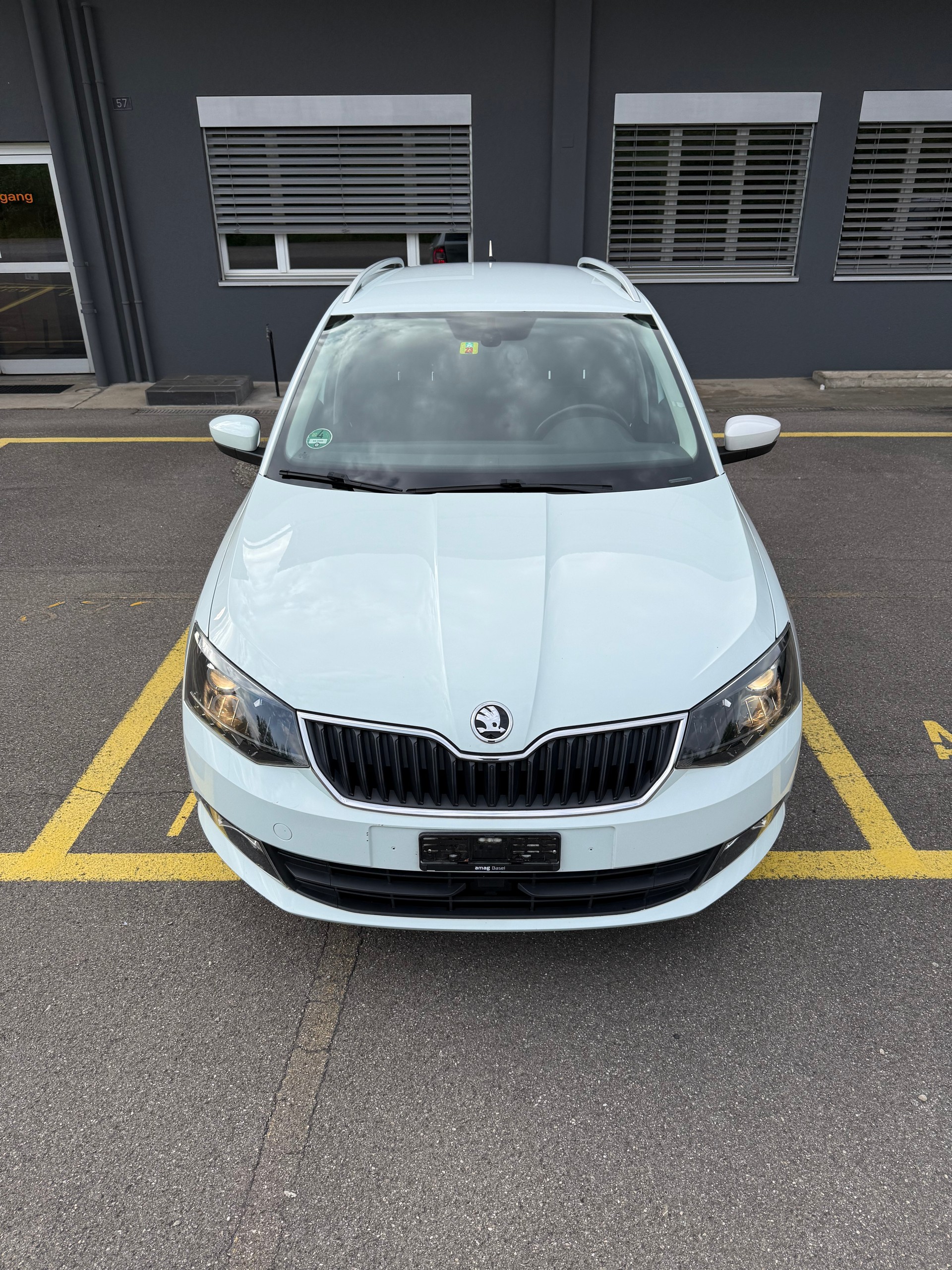 SKODA Fabia 1.4 TDI Ambition-image-2