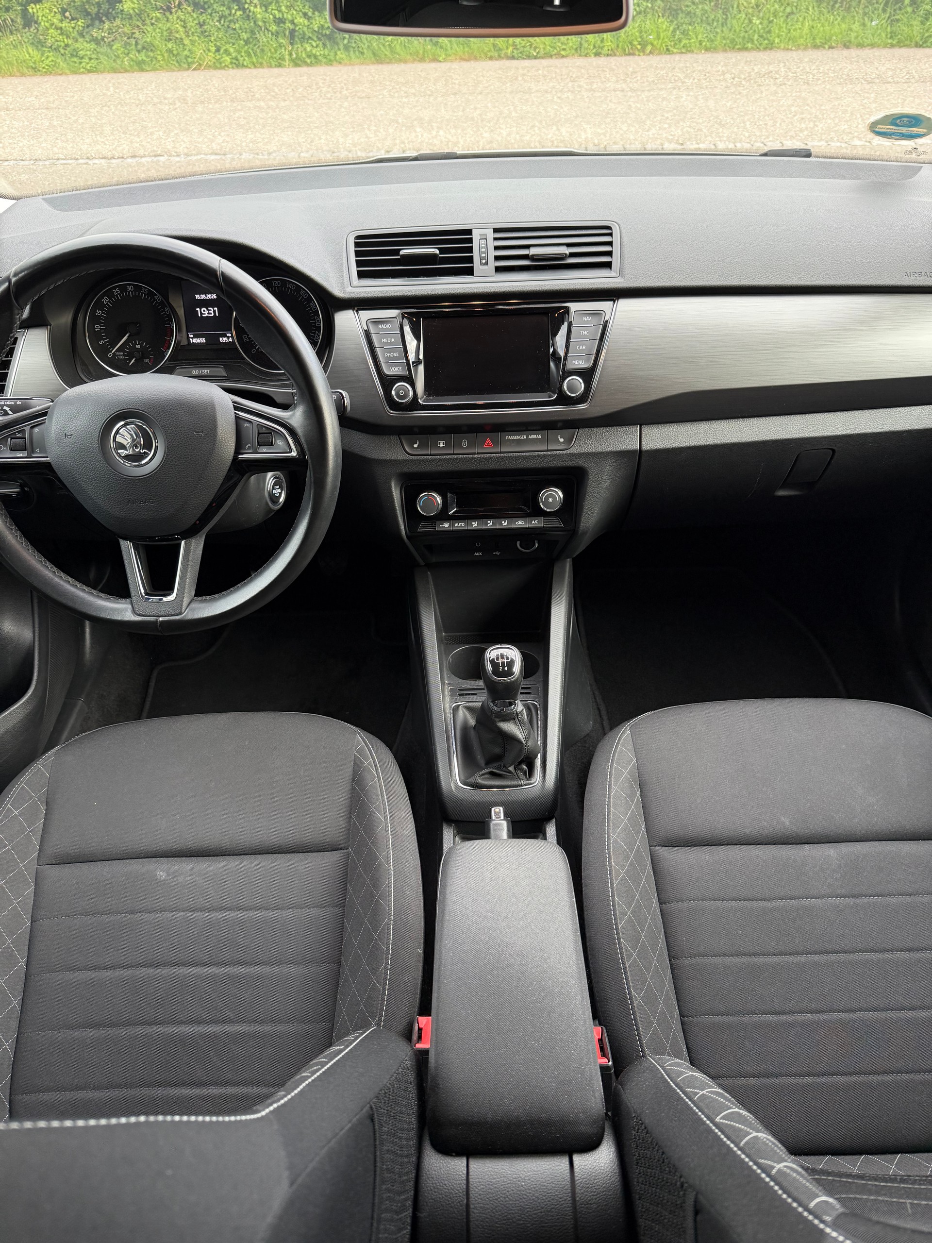 SKODA Fabia 1.4 TDI Ambition-image-11