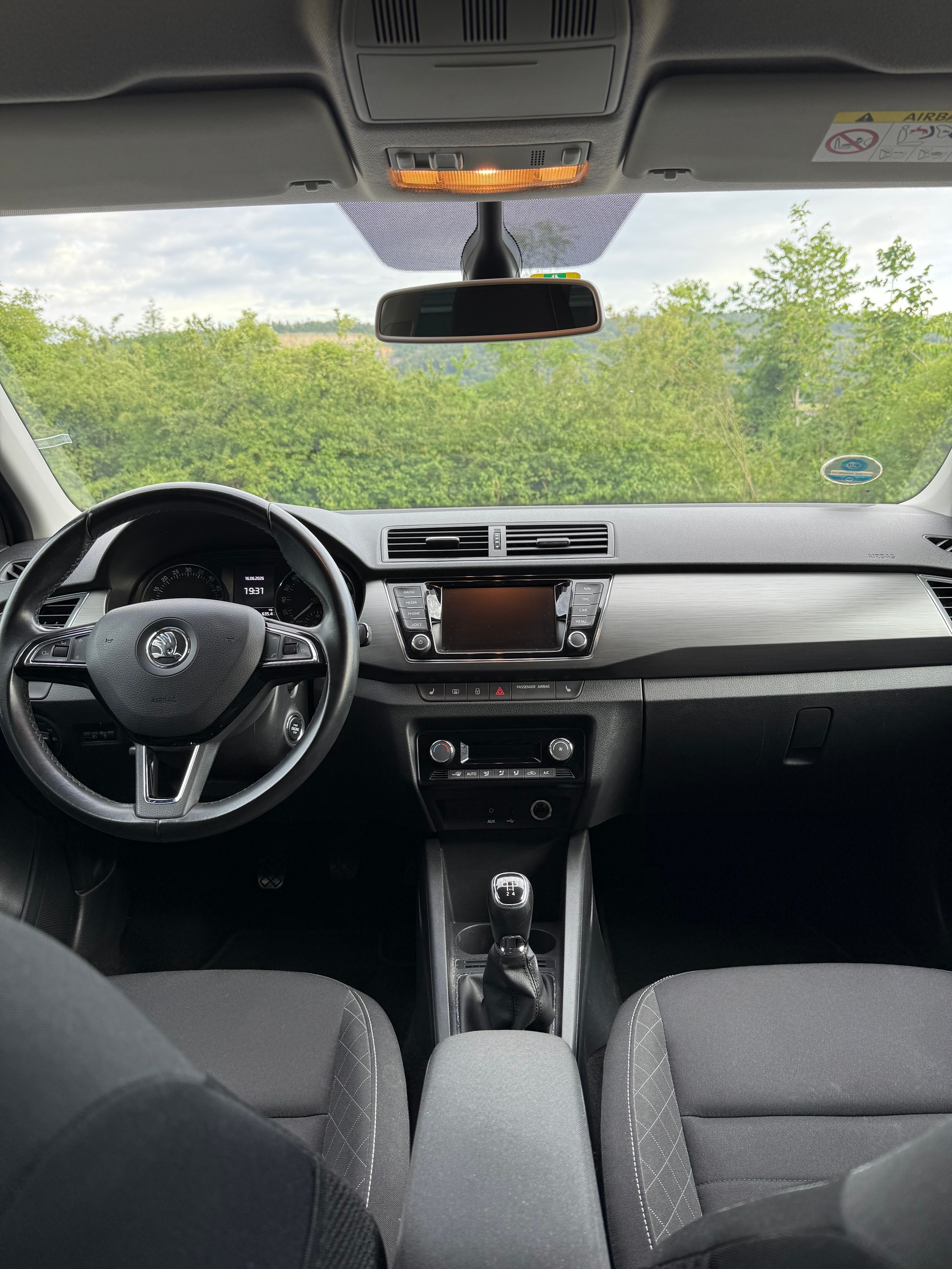 SKODA Fabia 1.4 TDI Ambition-image-14