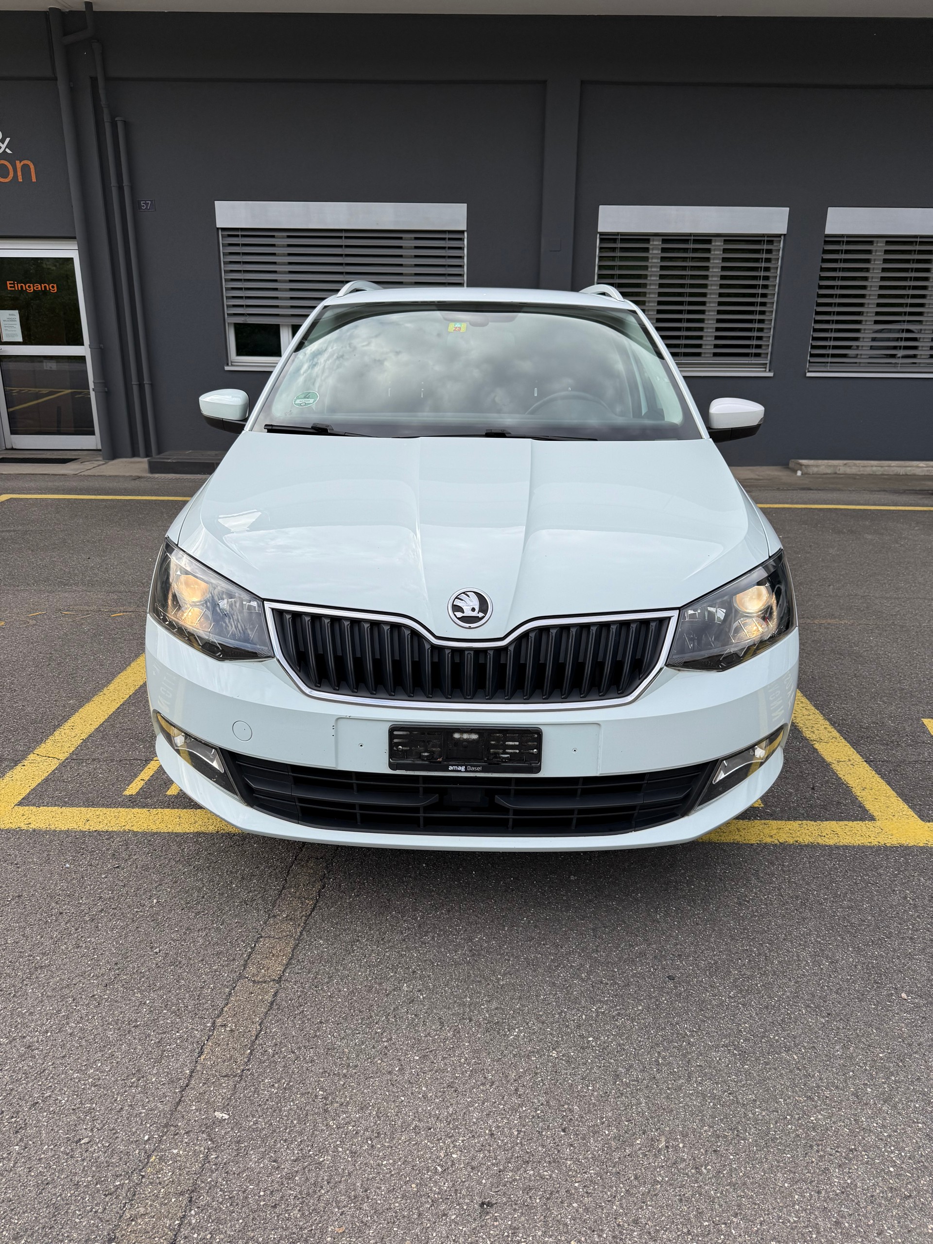 SKODA Fabia 1.4 TDI Ambition-image-1