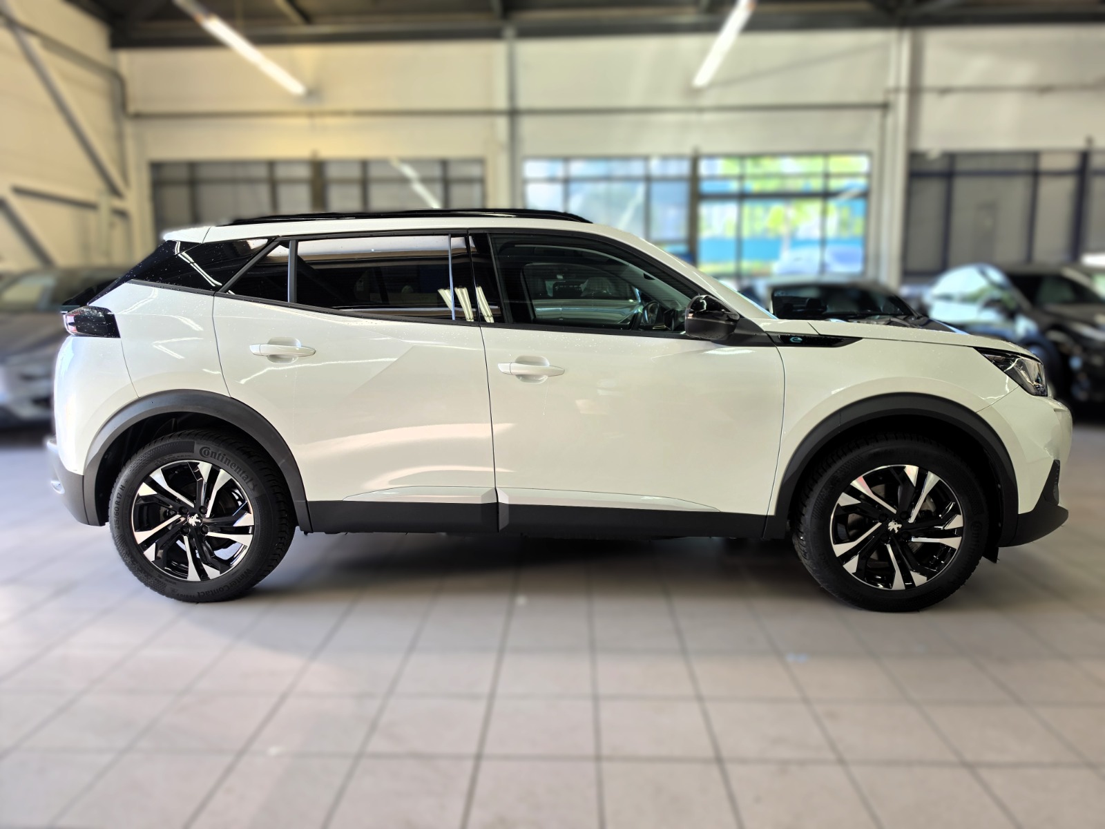 PEUGEOT 2008 e Allure Pack-image-3